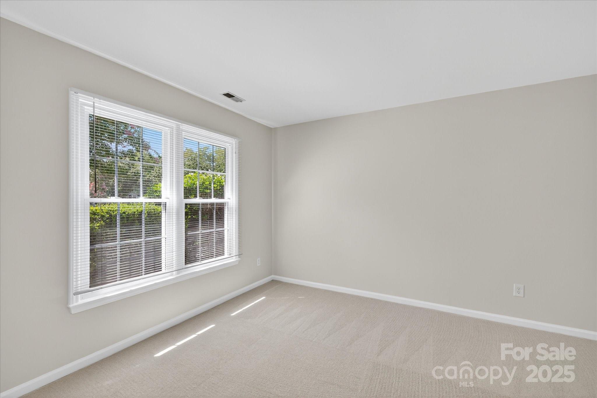 10935 Winterbourne Court Property Photo 11