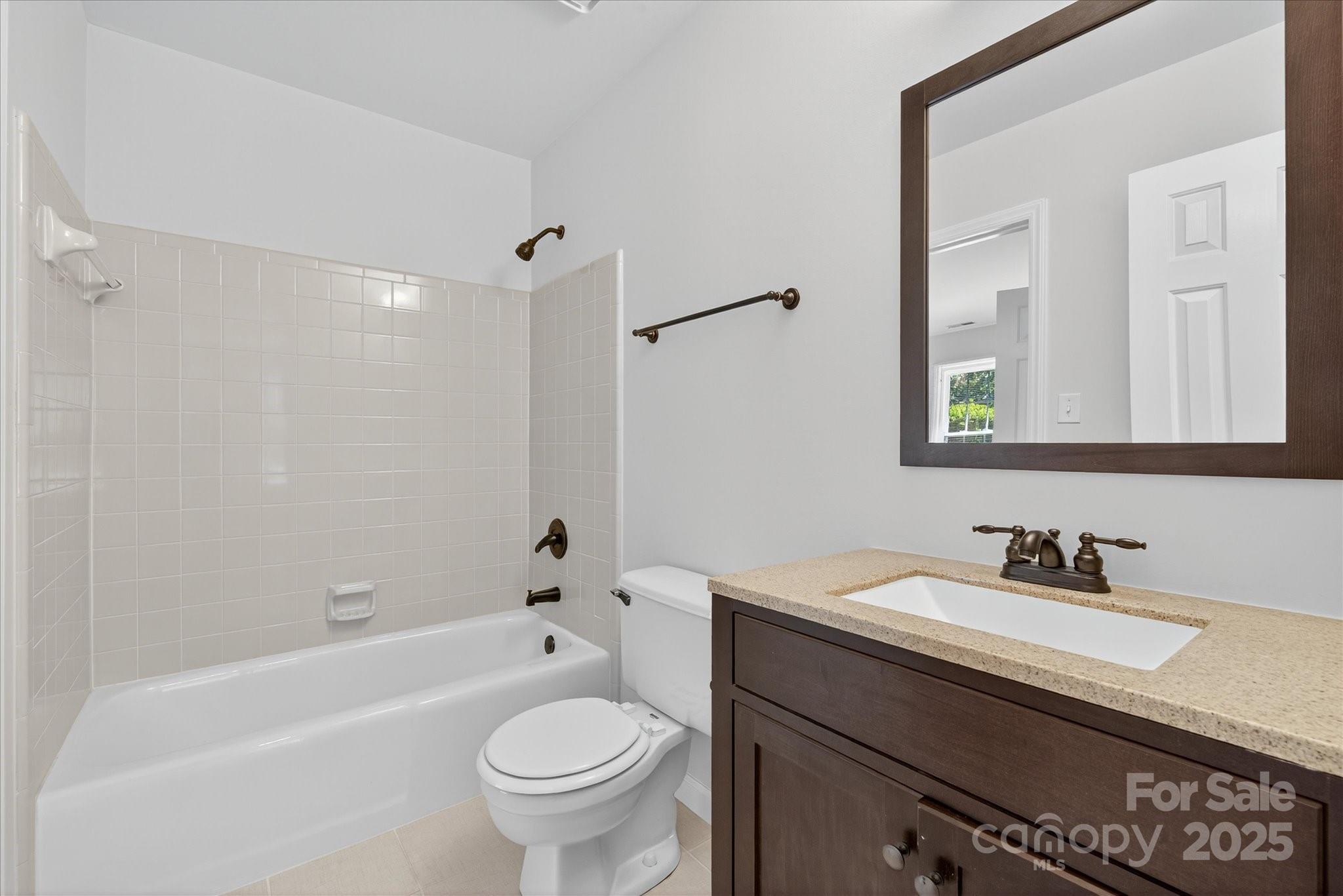 10935 Winterbourne Court Property Photo 13