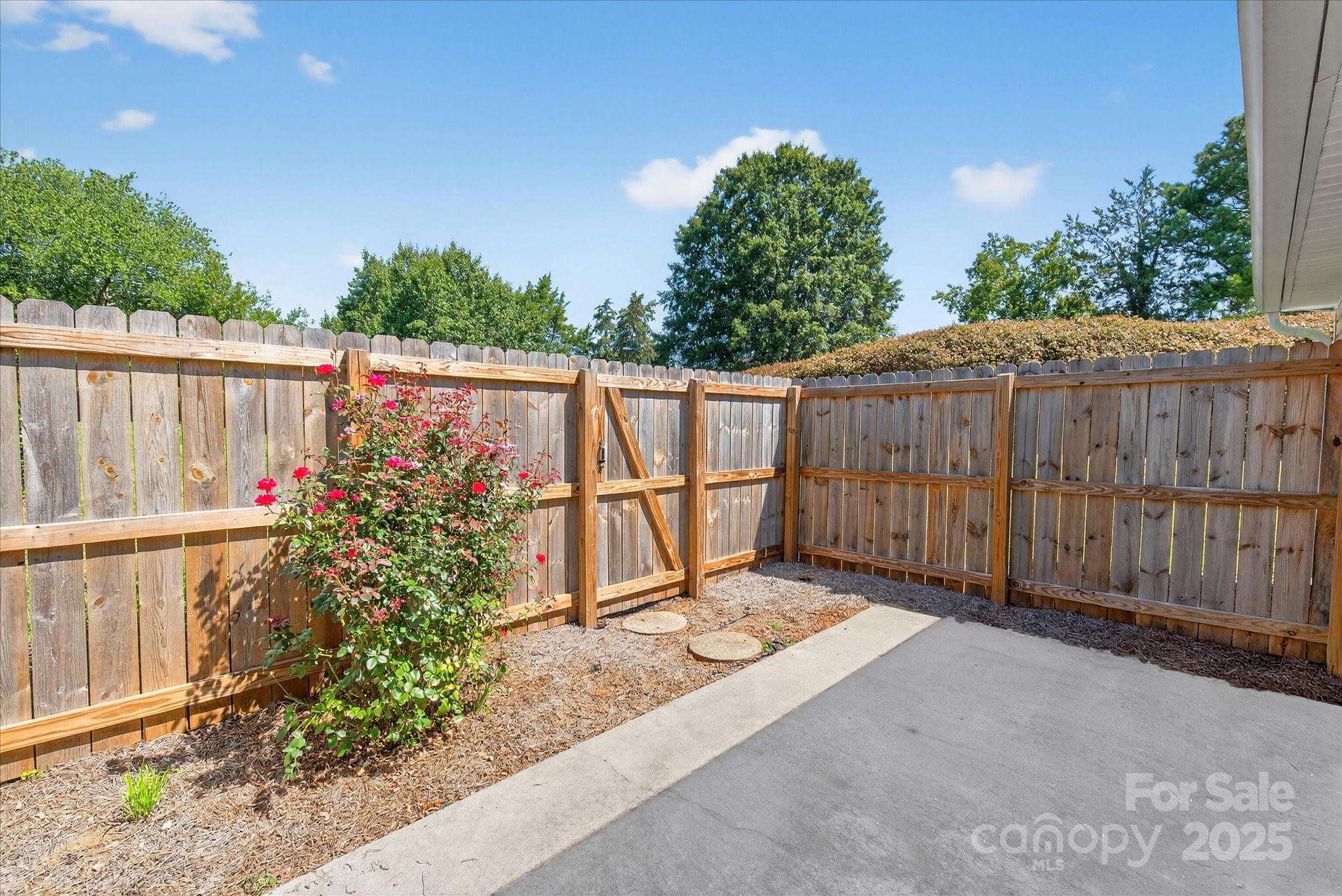 10935 Winterbourne Court Property Photo 28