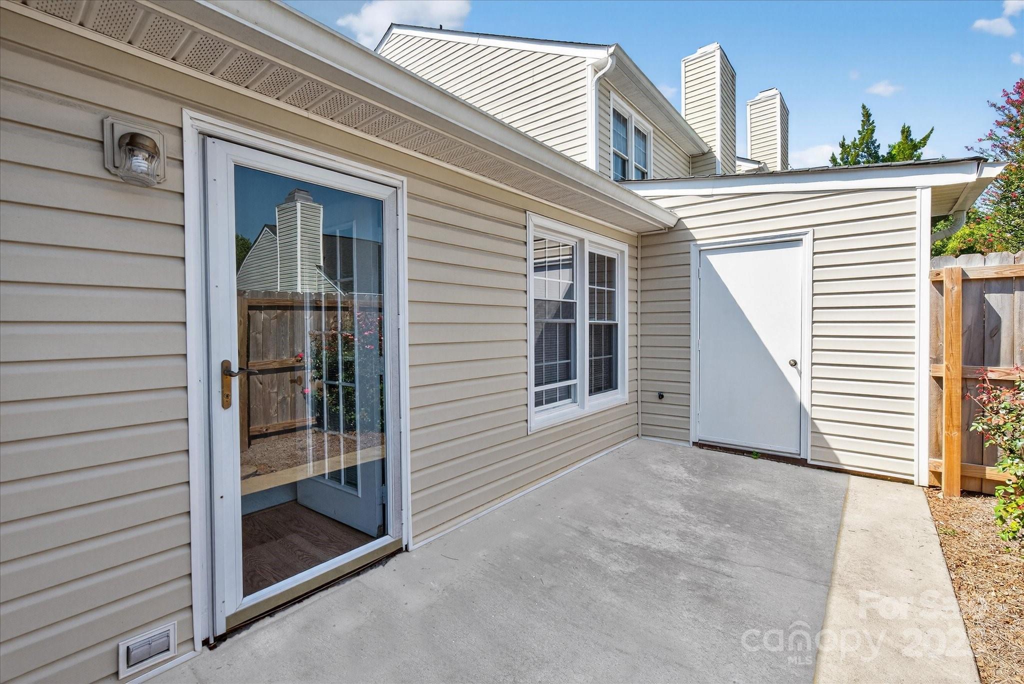 10935 Winterbourne Court Property Photo 31