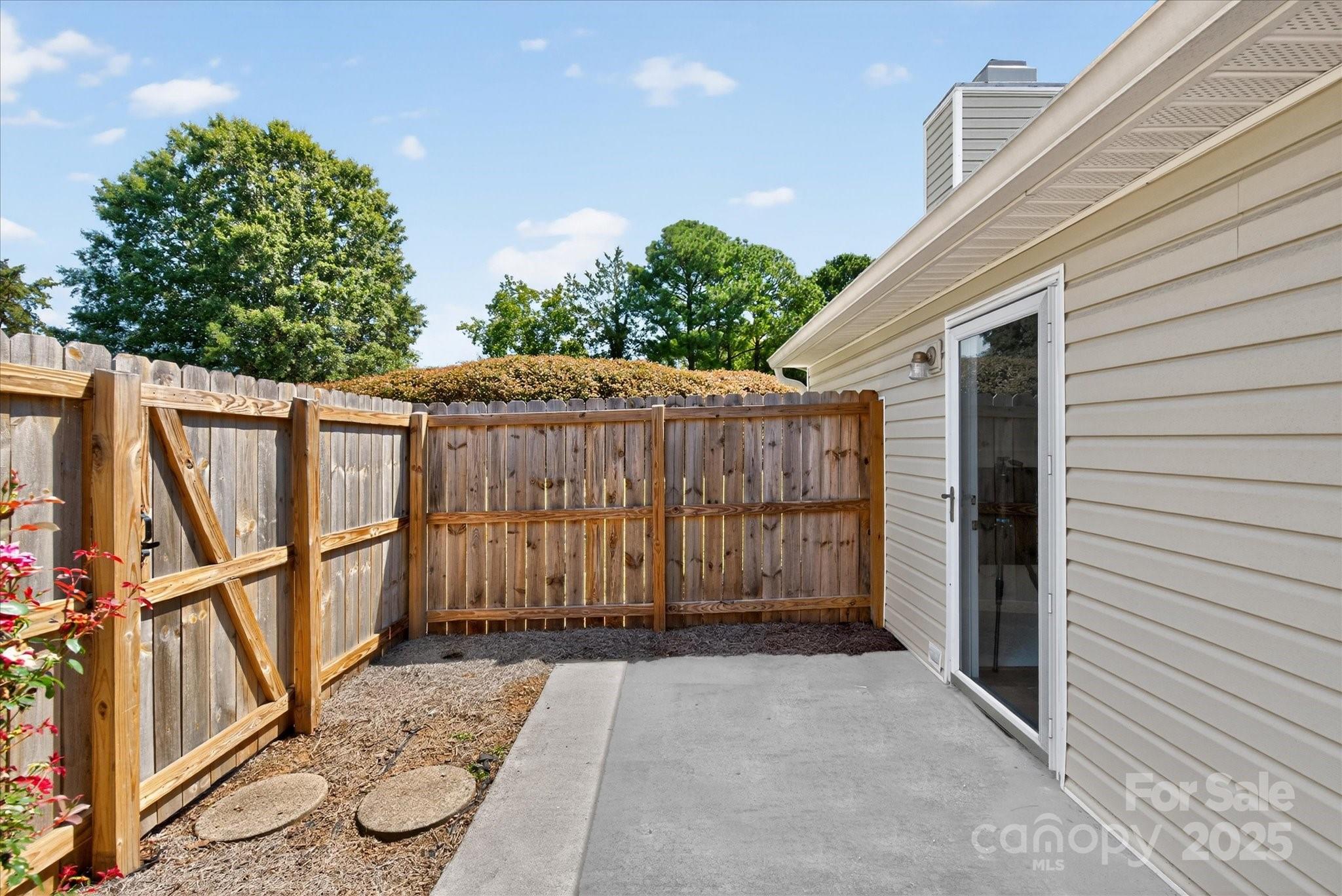 10935 Winterbourne Court Property Photo 33