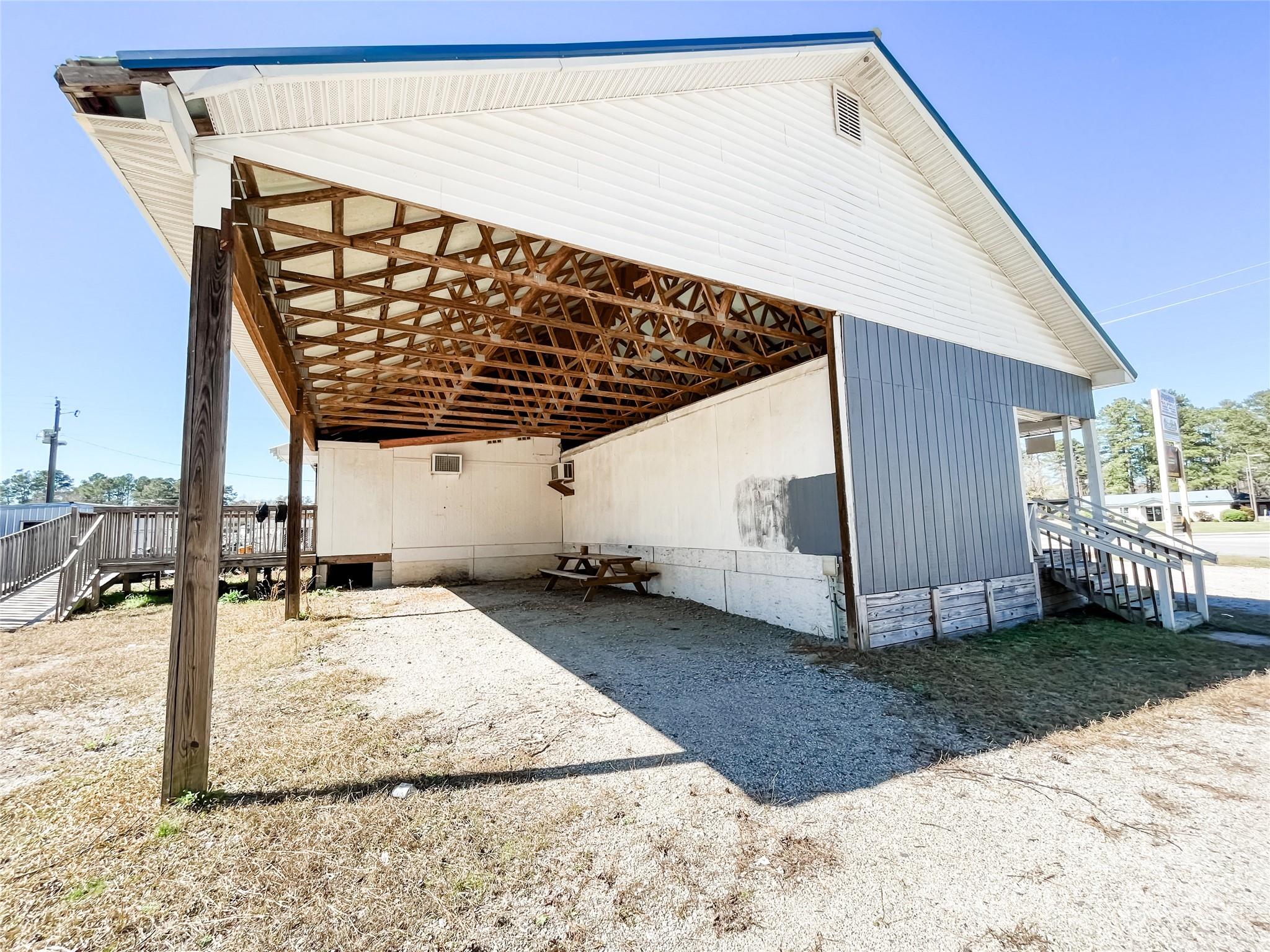 1225 W Blvd Highway Property Photo 7