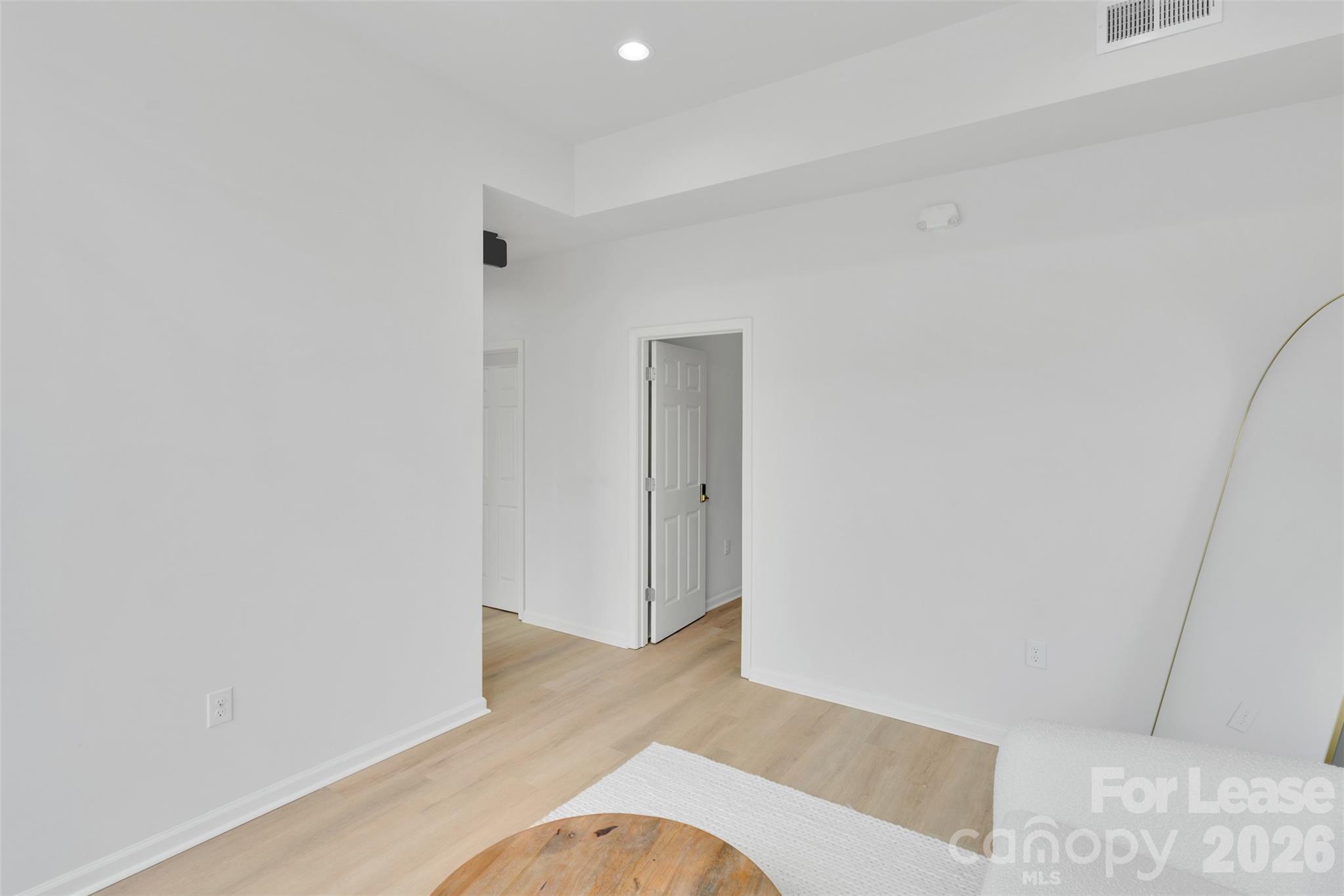 902 S Main Street Property Photo 4