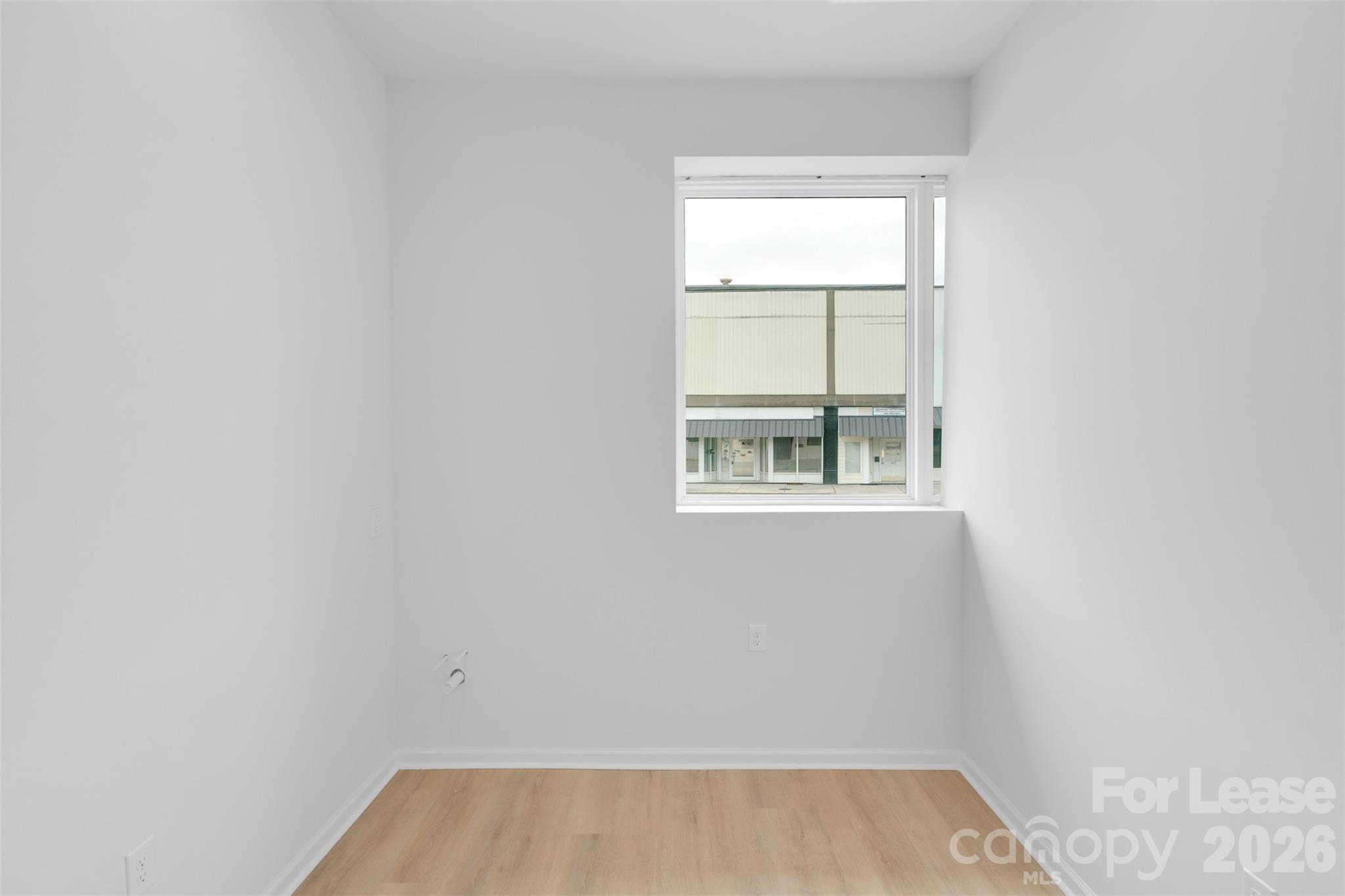 902 S Main Street Property Photo 8