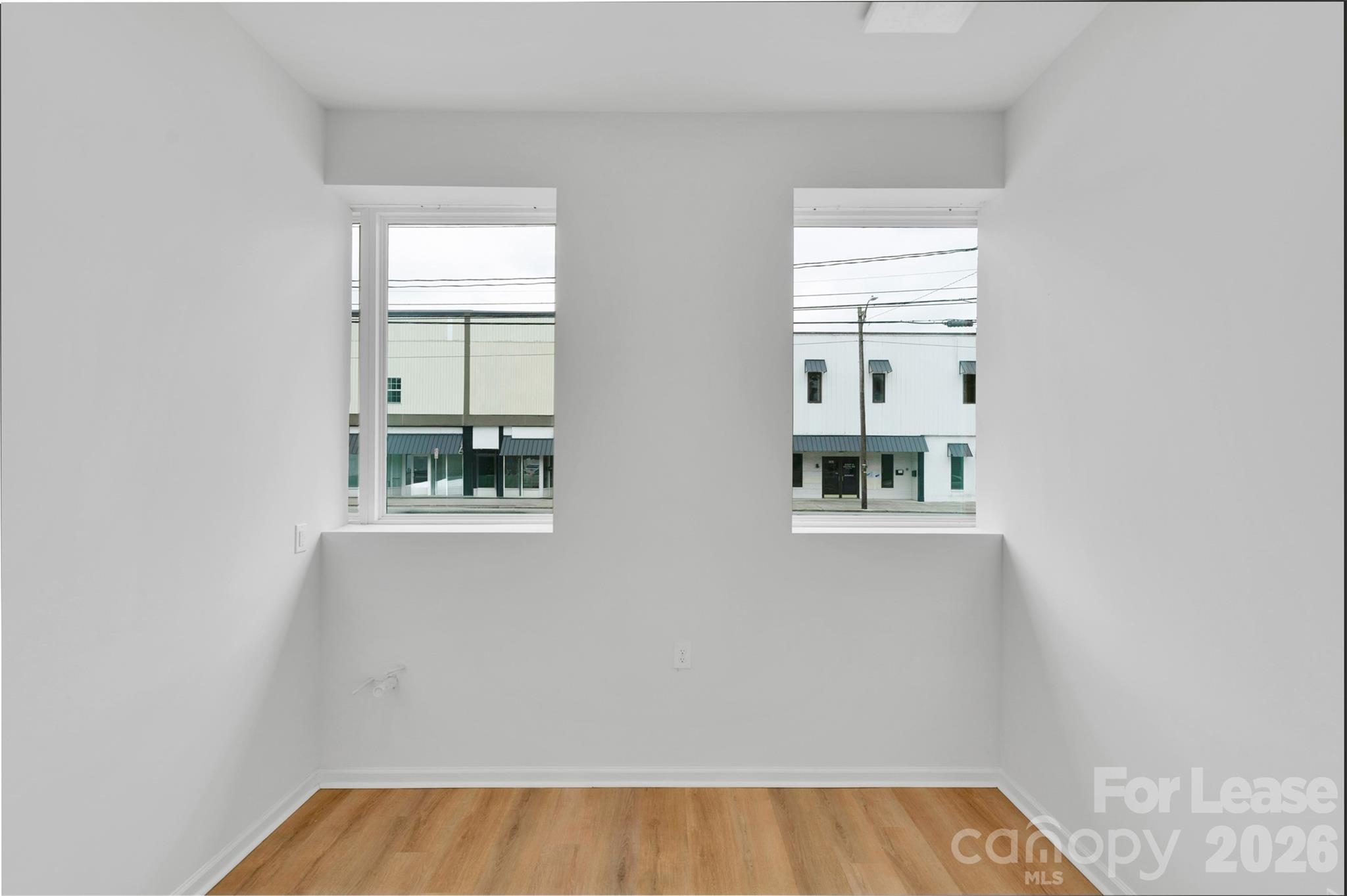902 S Main Street Property Photo 15