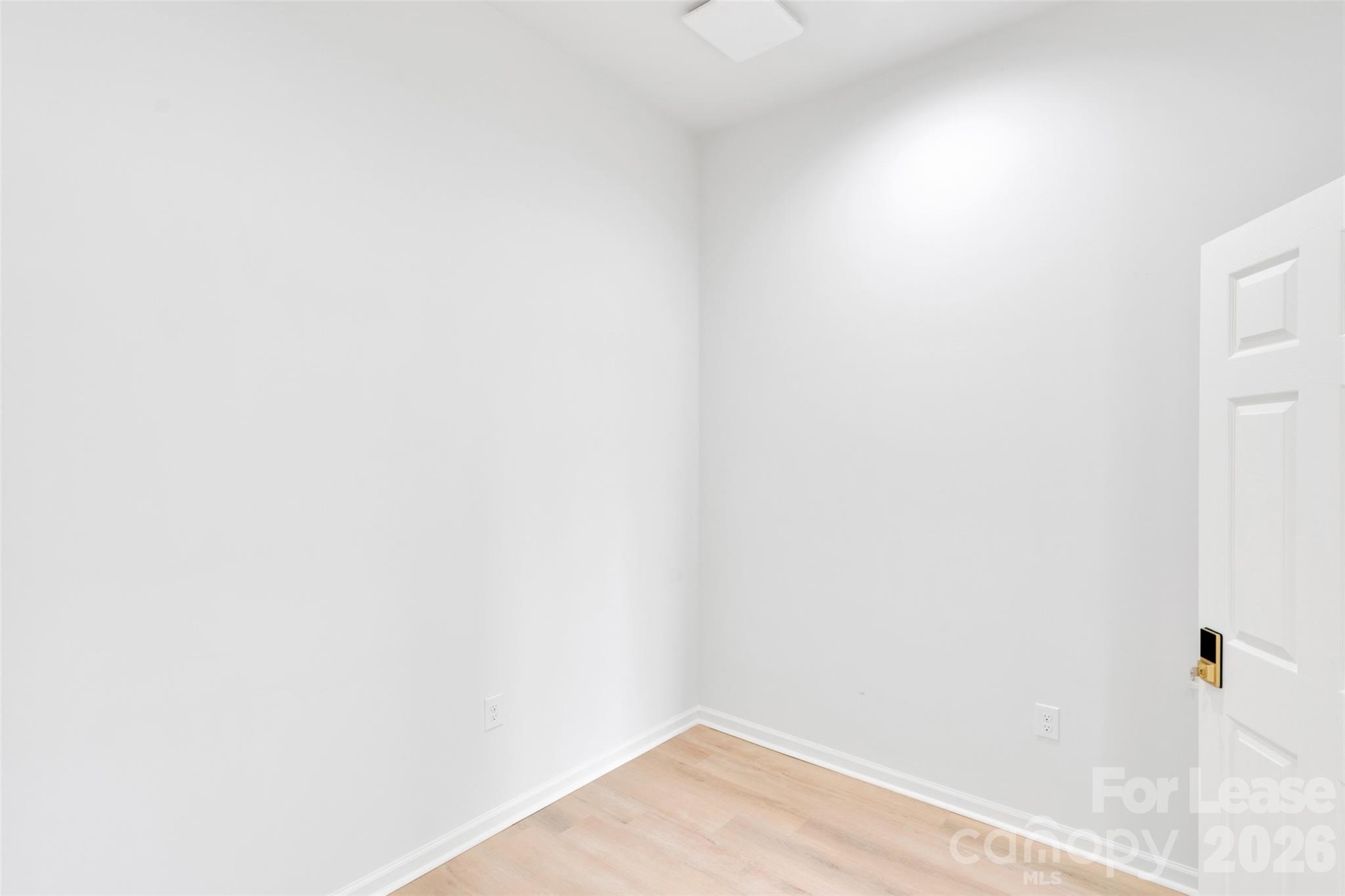 902 S Main Street Property Photo 17