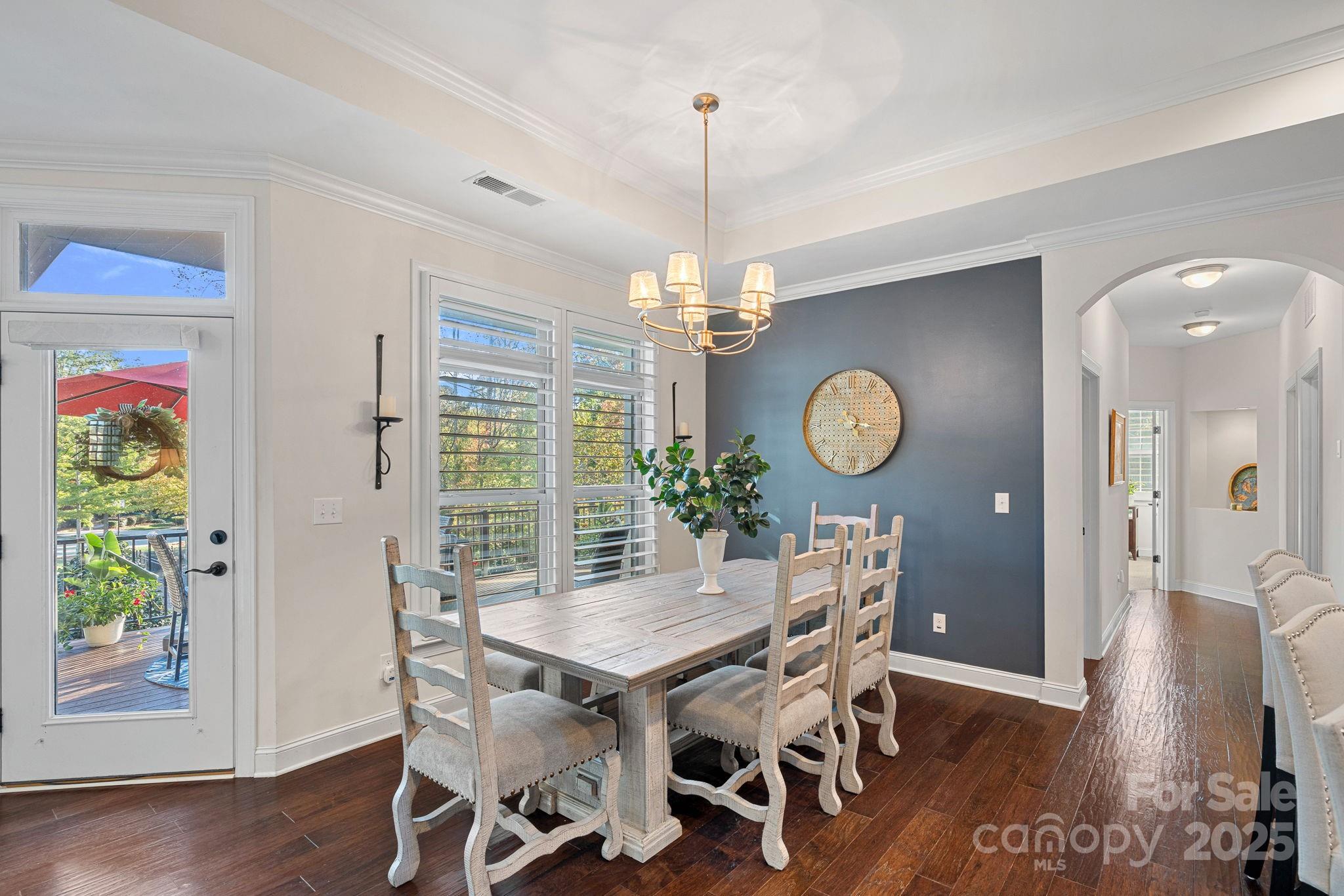 8032 Parknoll Drive Property Photo 9