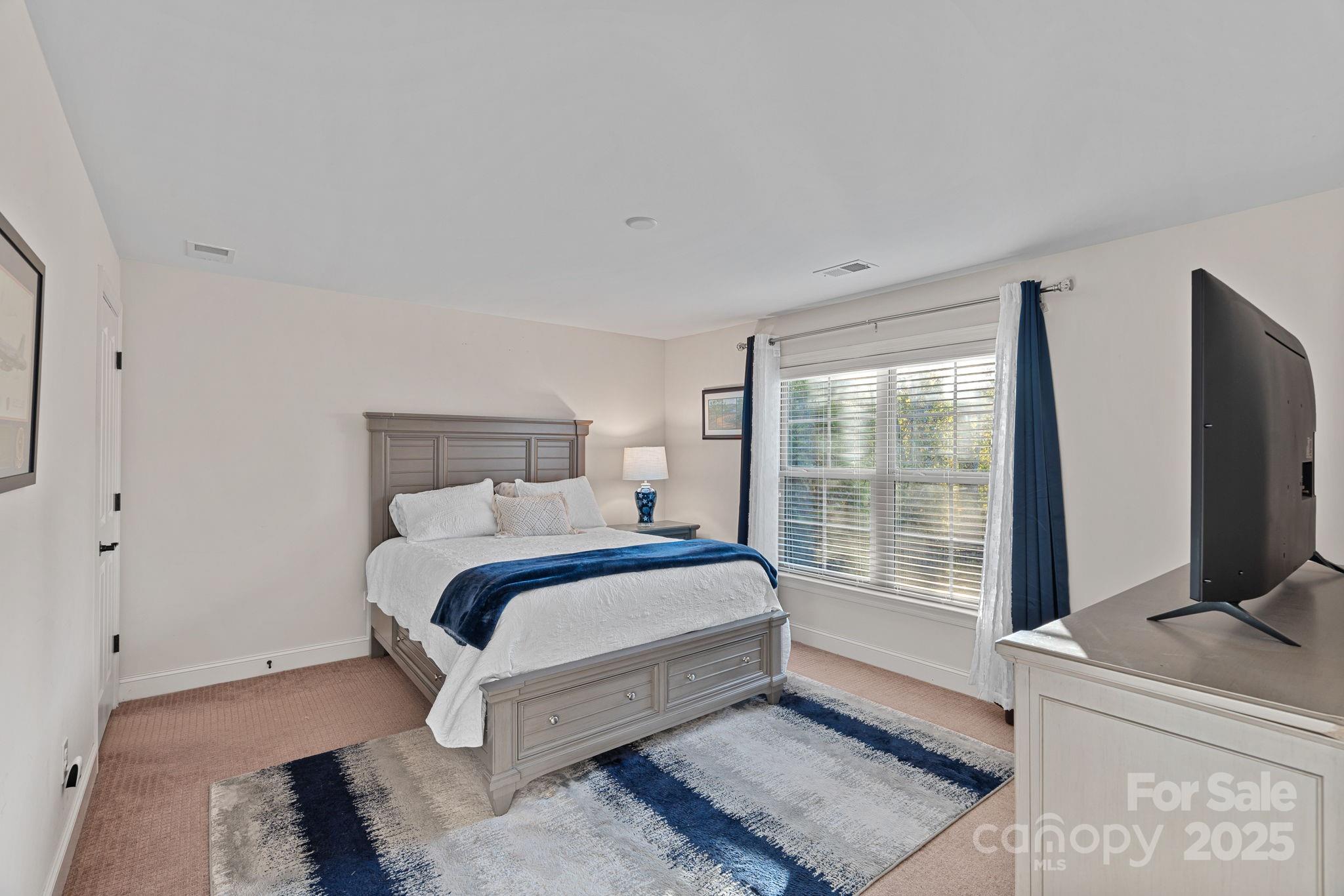 8032 Parknoll Drive Property Photo 25