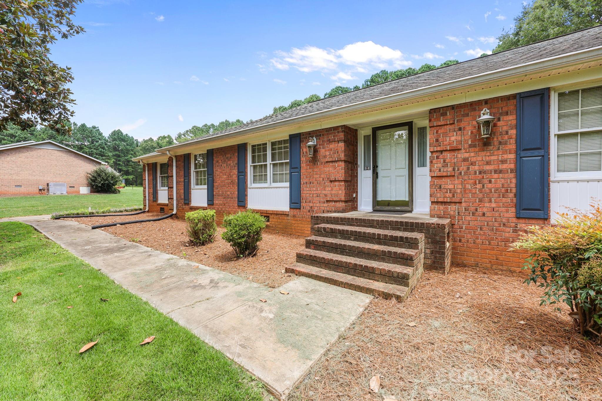 255 Quail Drive Property Photo 6