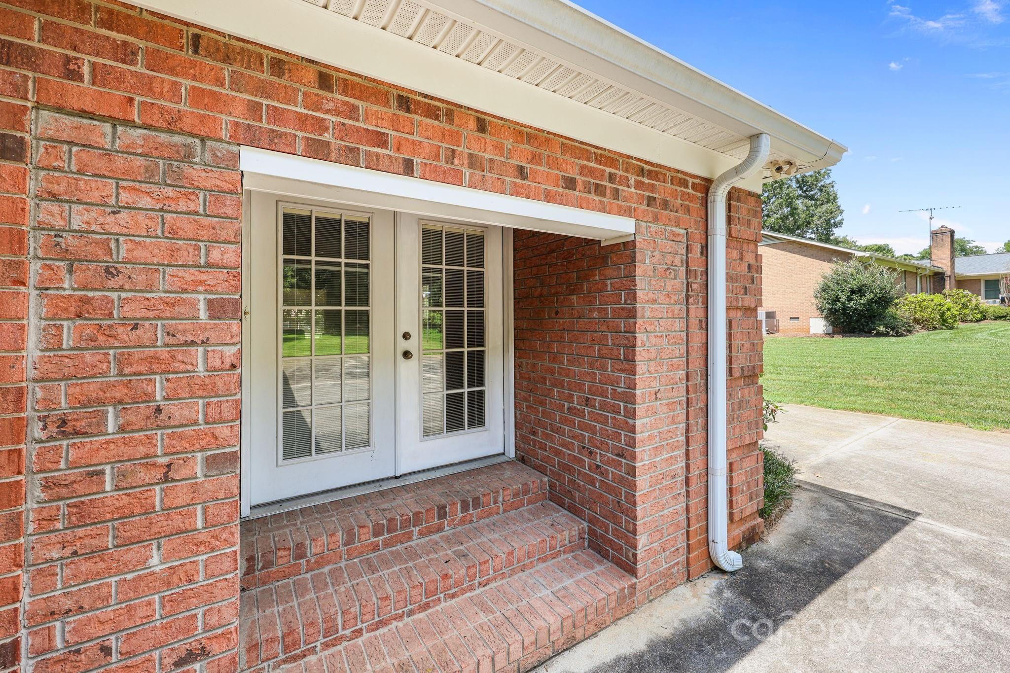 255 Quail Drive Property Photo 31