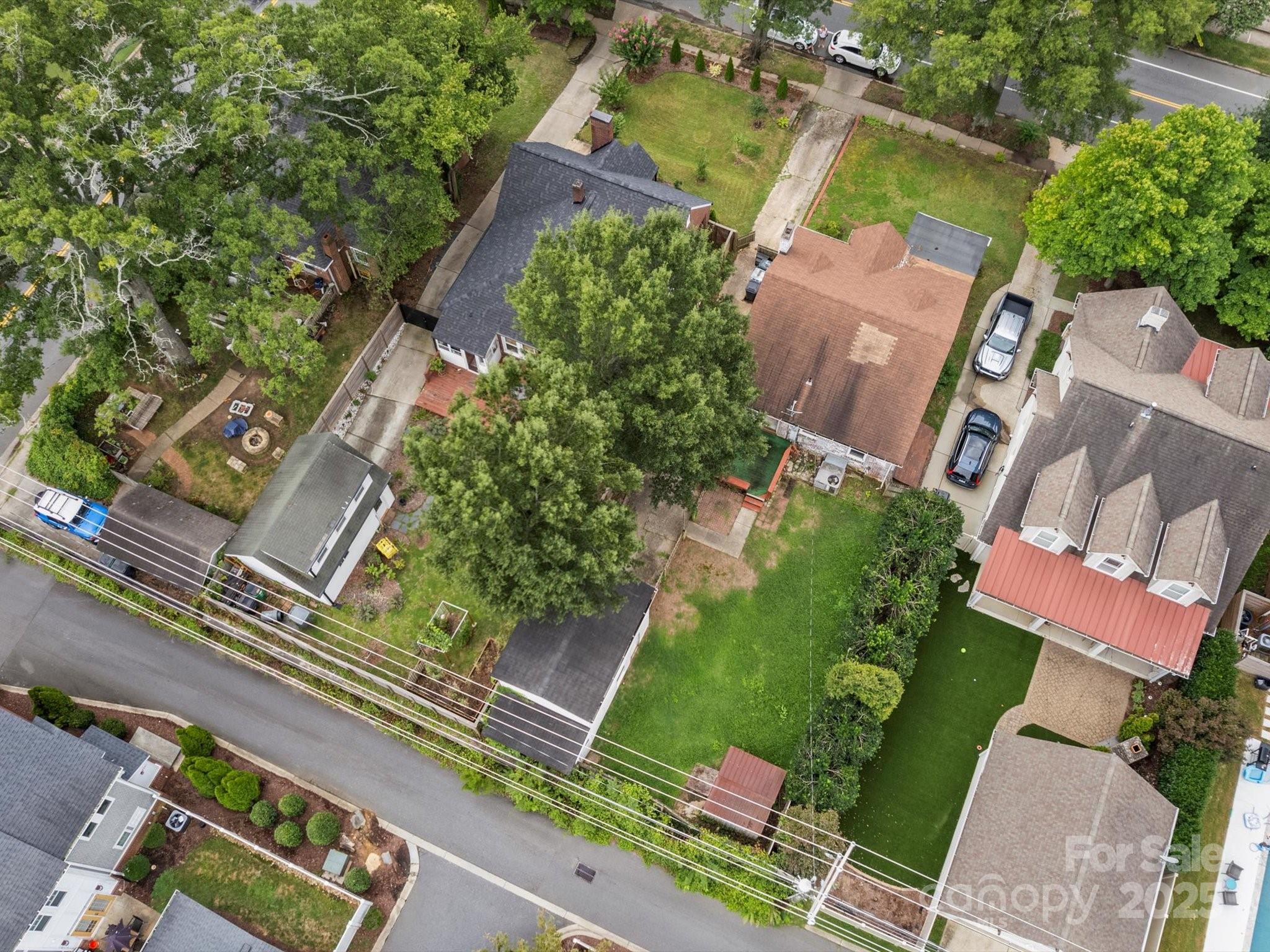 2629 Commonwealth Avenue Property Photo 3