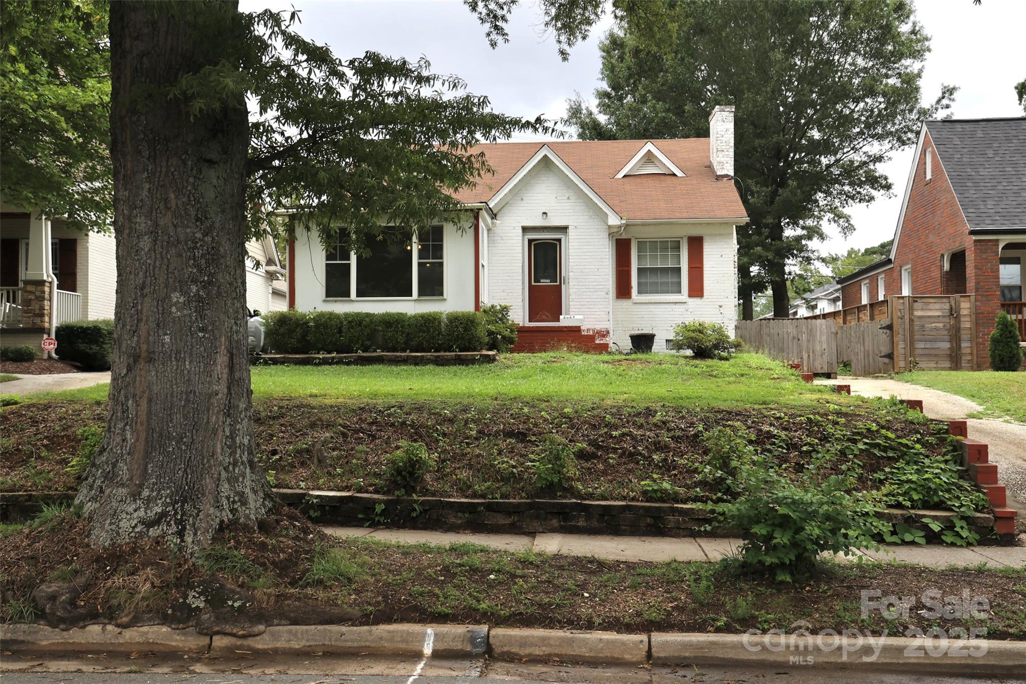 2629 Commonwealth Avenue Property Photo 6