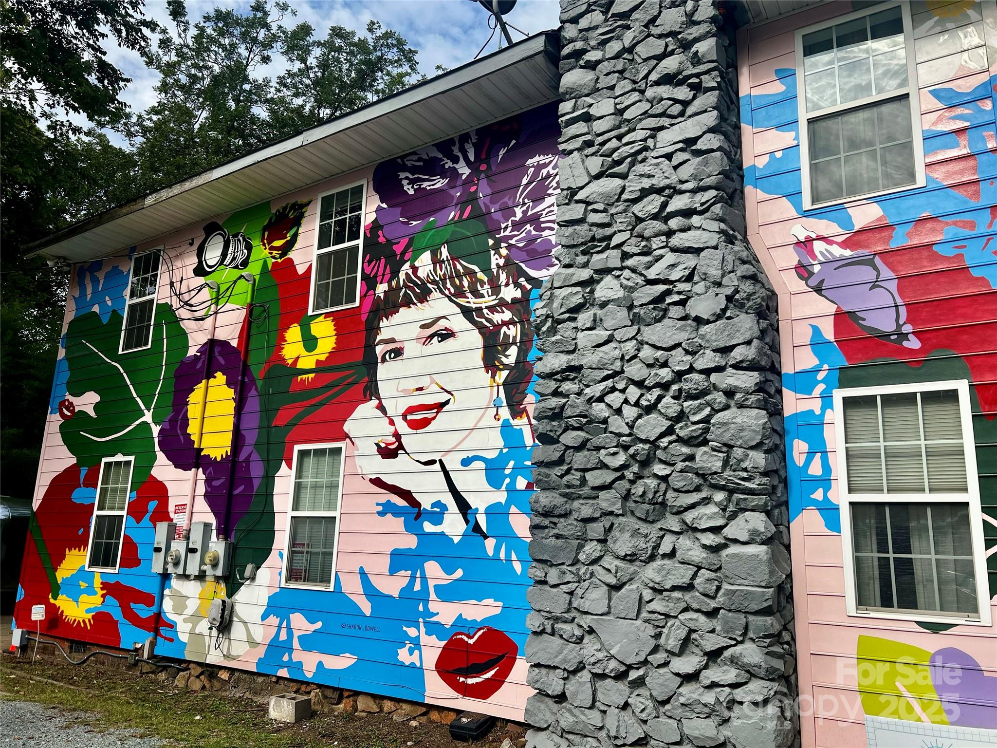 2629 Commonwealth Avenue Property Photo 12