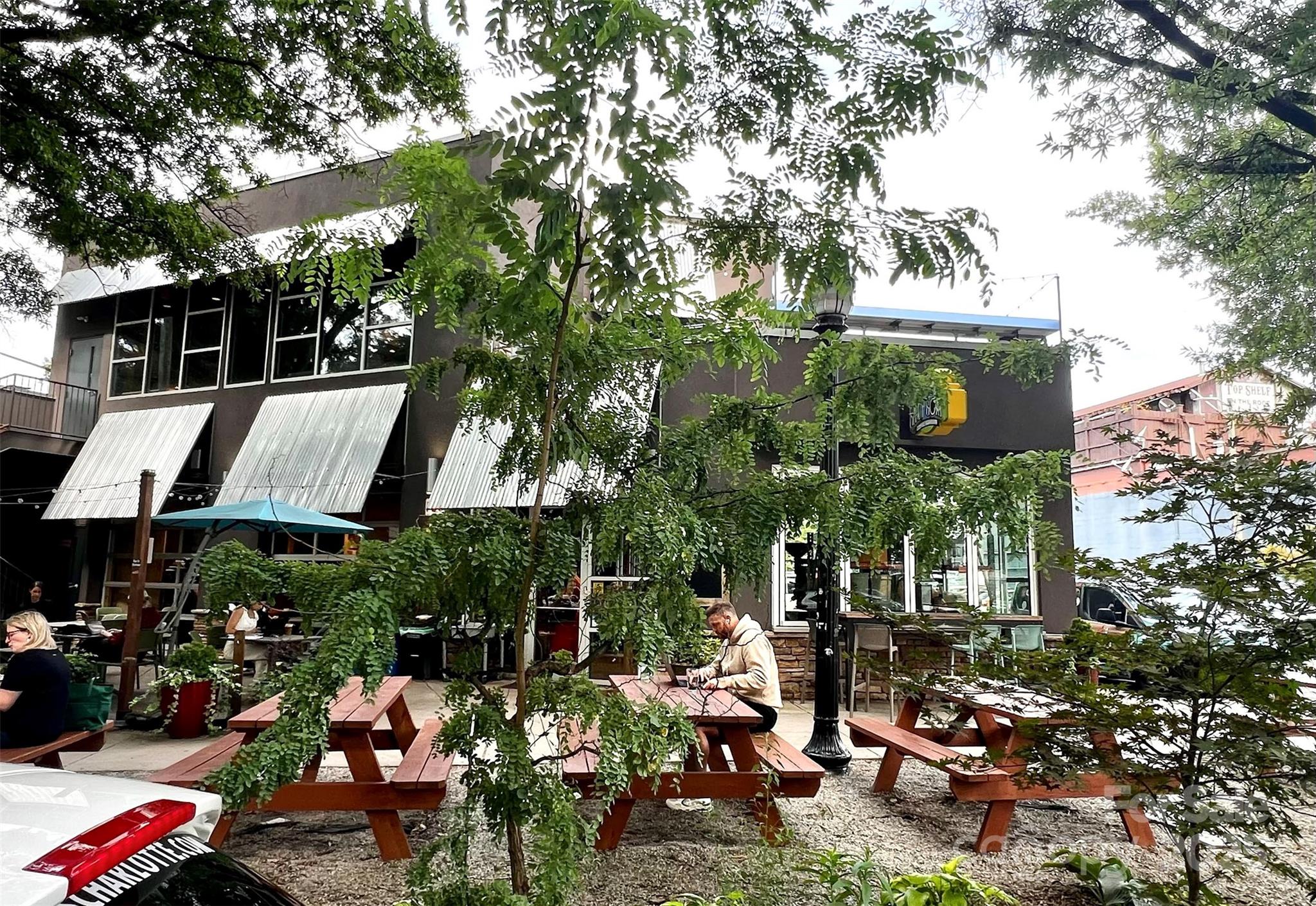 2629 Commonwealth Avenue Property Photo 14