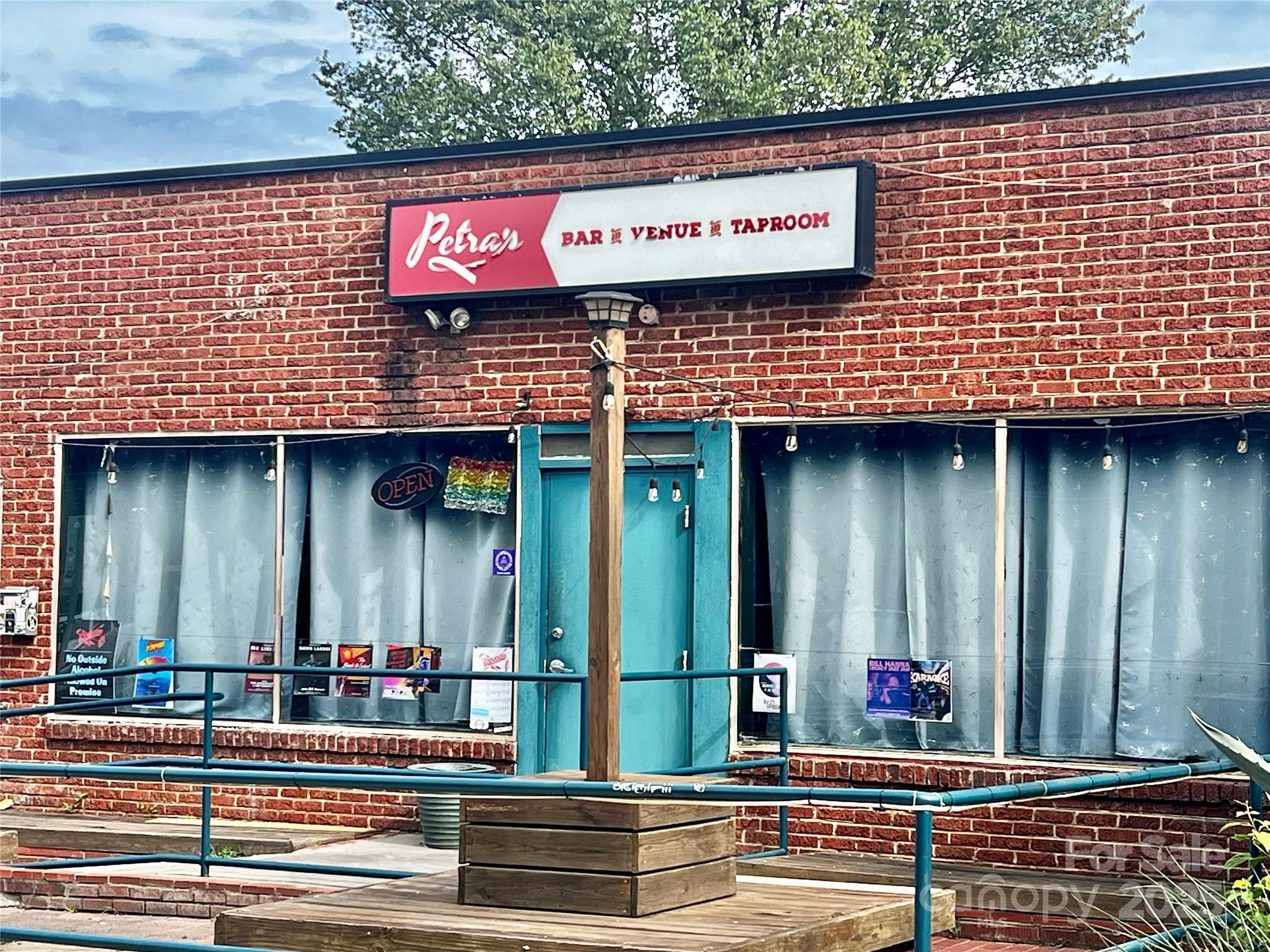 2629 Commonwealth Avenue Property Photo 15