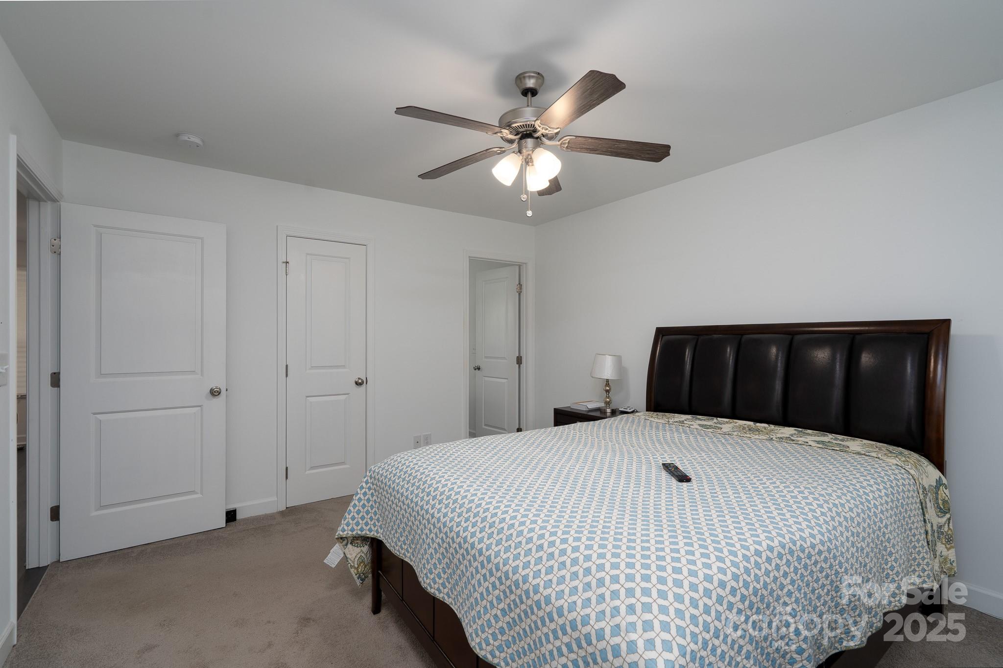 321 E Torbush Drive Property Photo 18