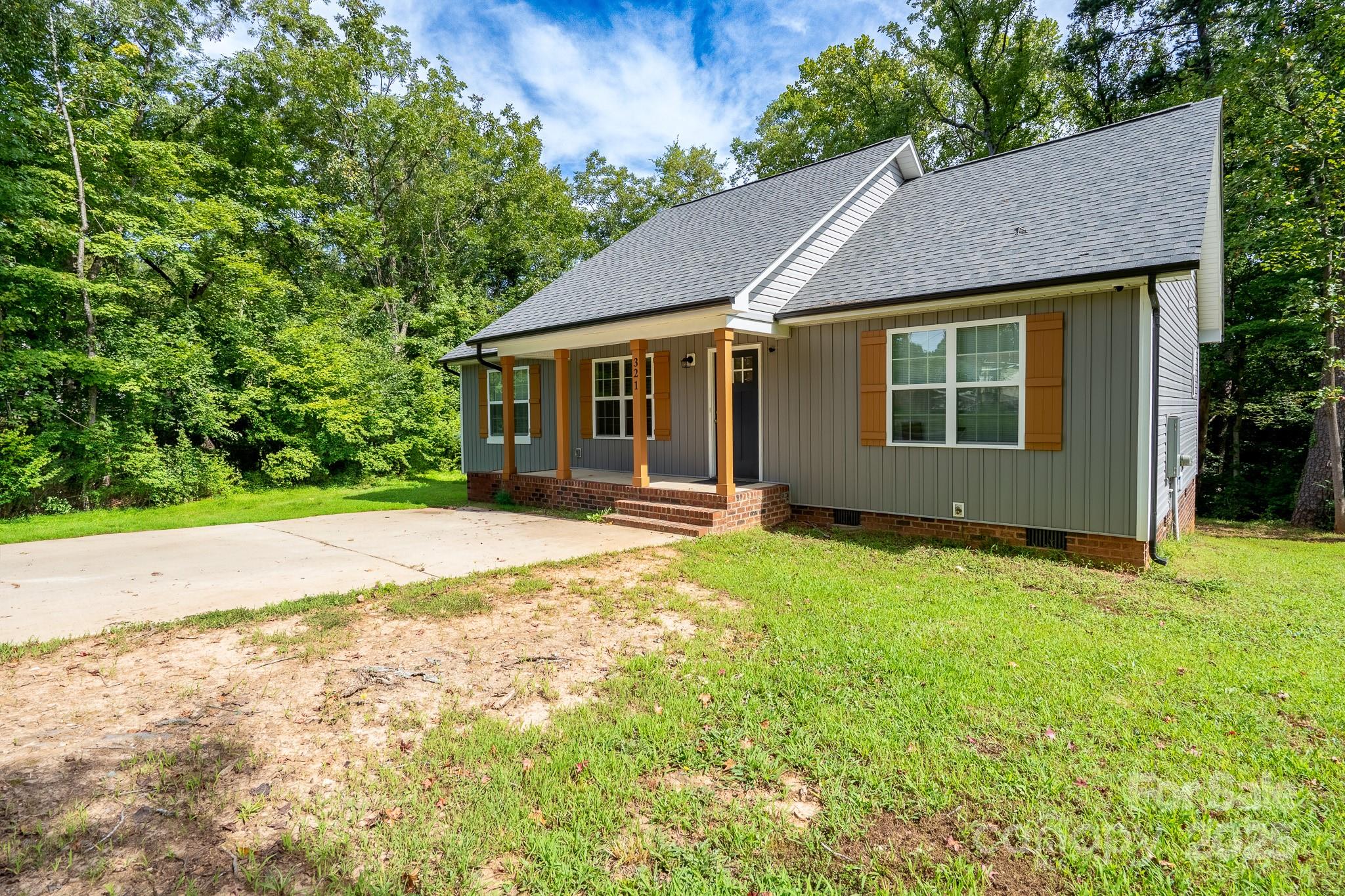 321 E Torbush Drive Property Photo 29
