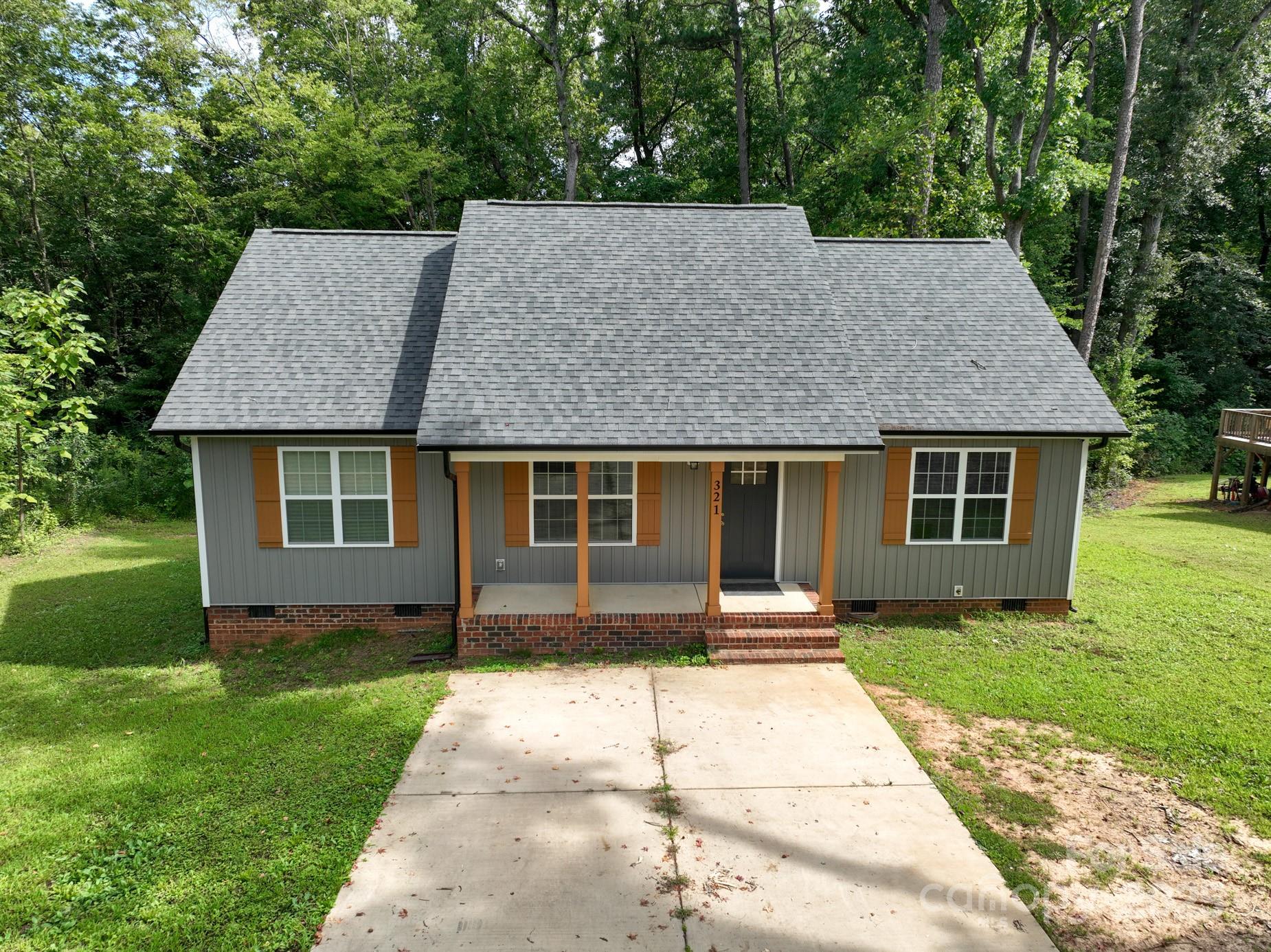 321 E Torbush Drive Property Photo 40