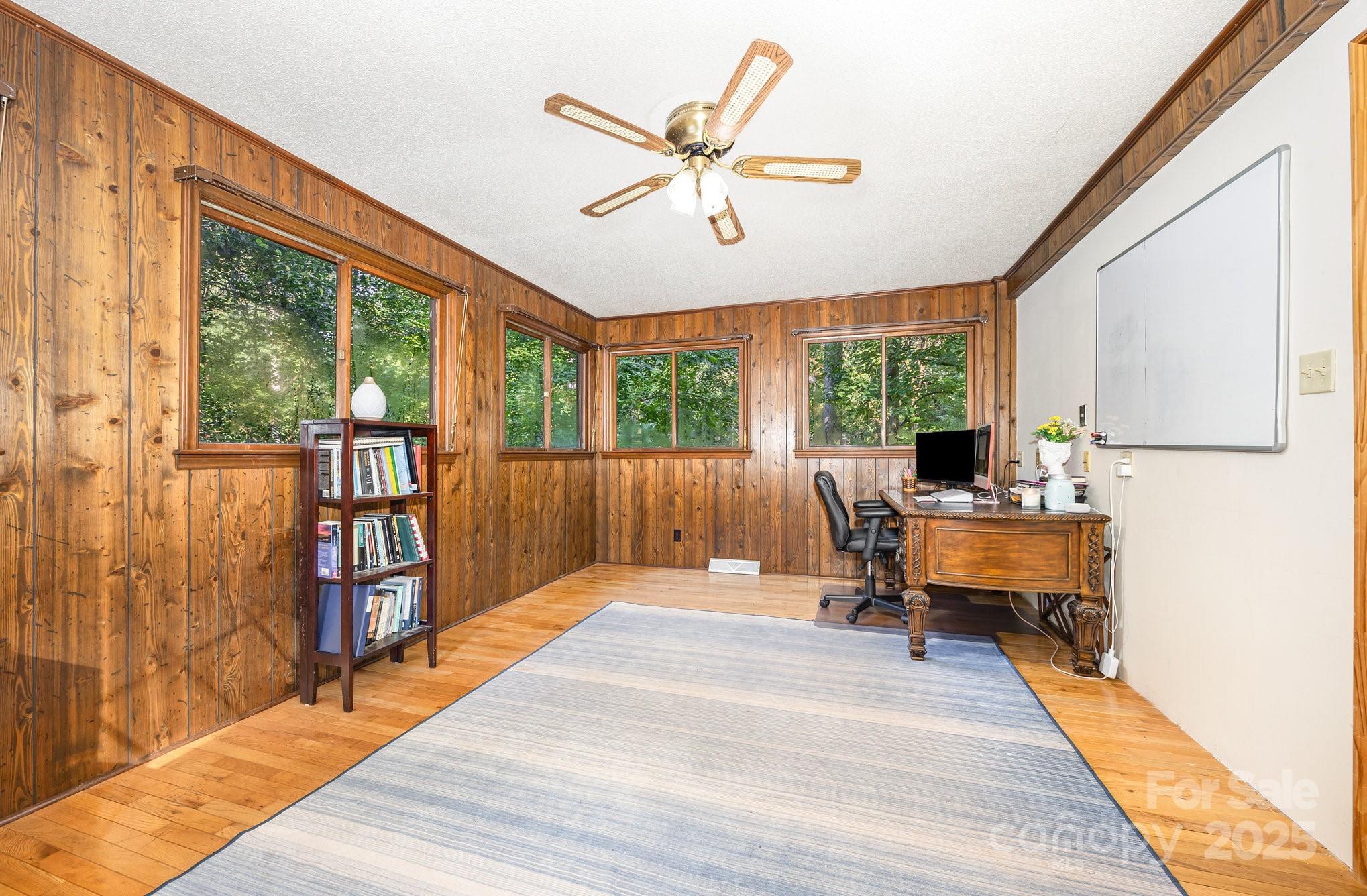 330 Camelot Drive Property Photo 9