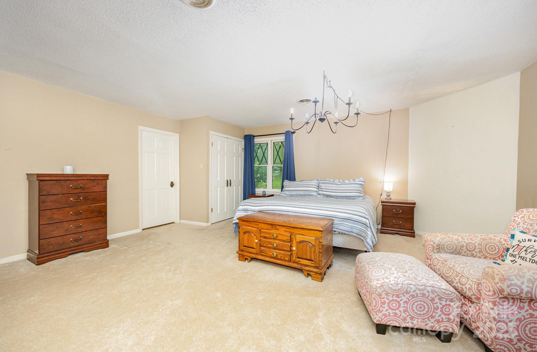 330 Camelot Drive Property Photo 20