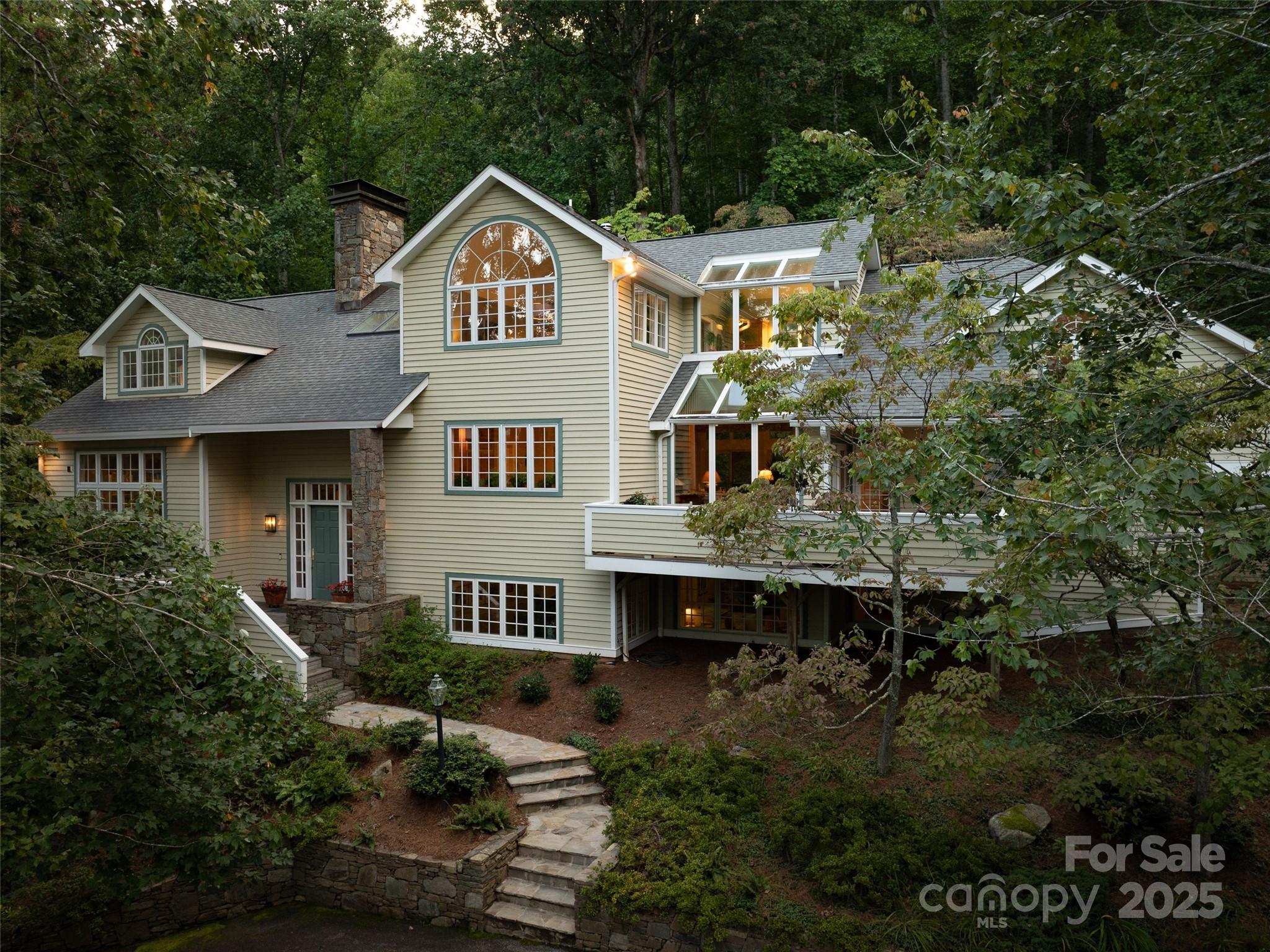 52 Robinhood Road Property Photo 2