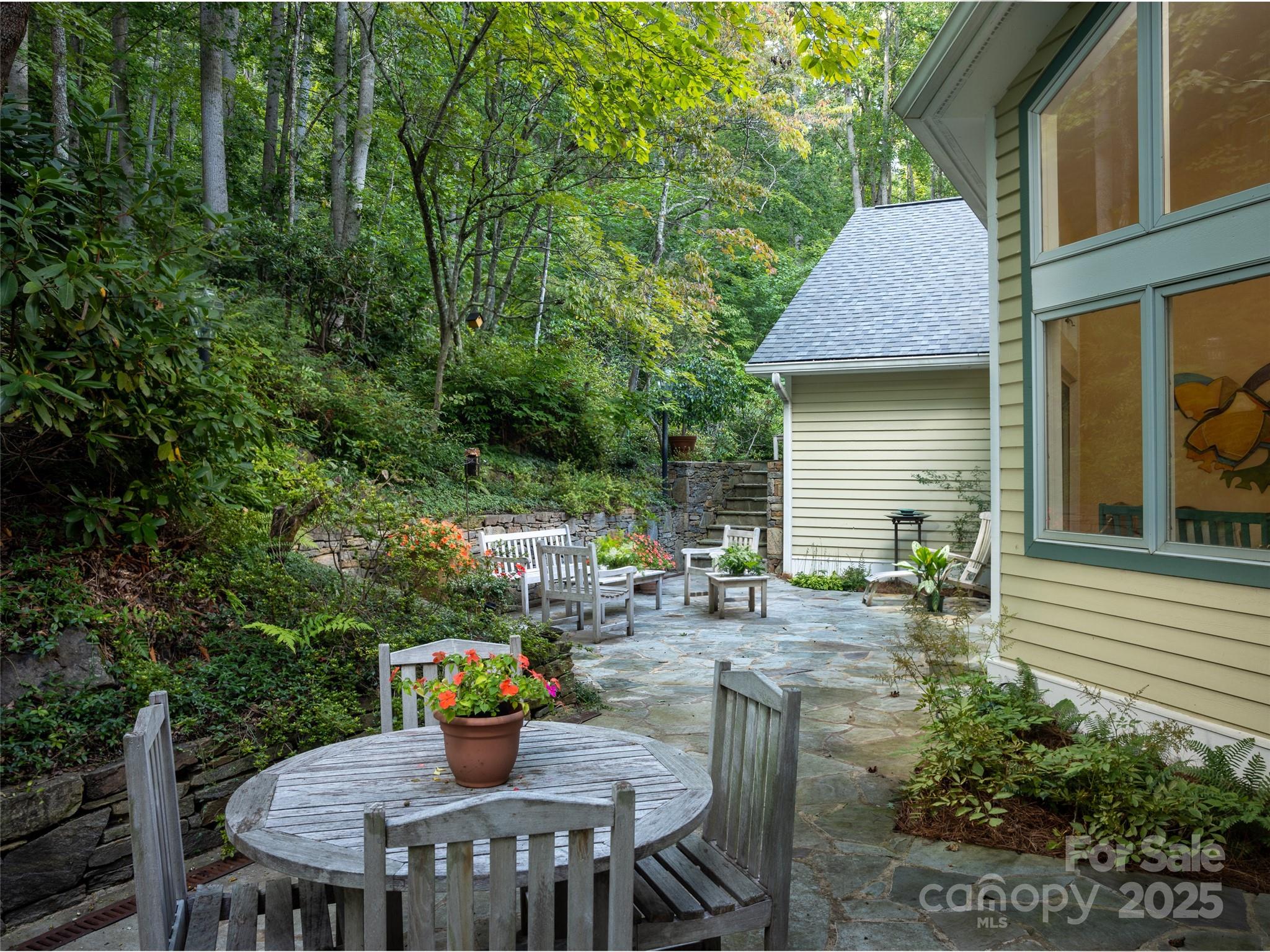 52 Robinhood Road Property Photo 16