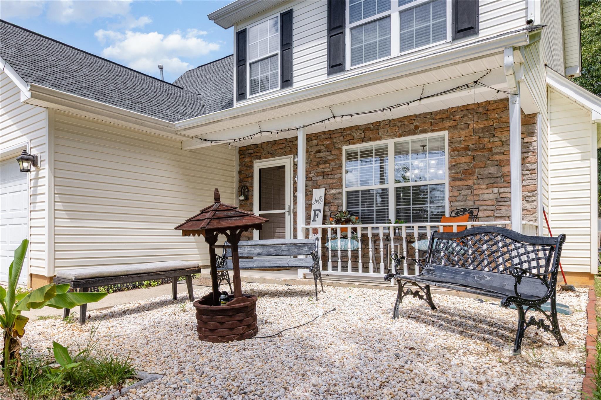 2600 Stagbuck Drive Property Photo 3