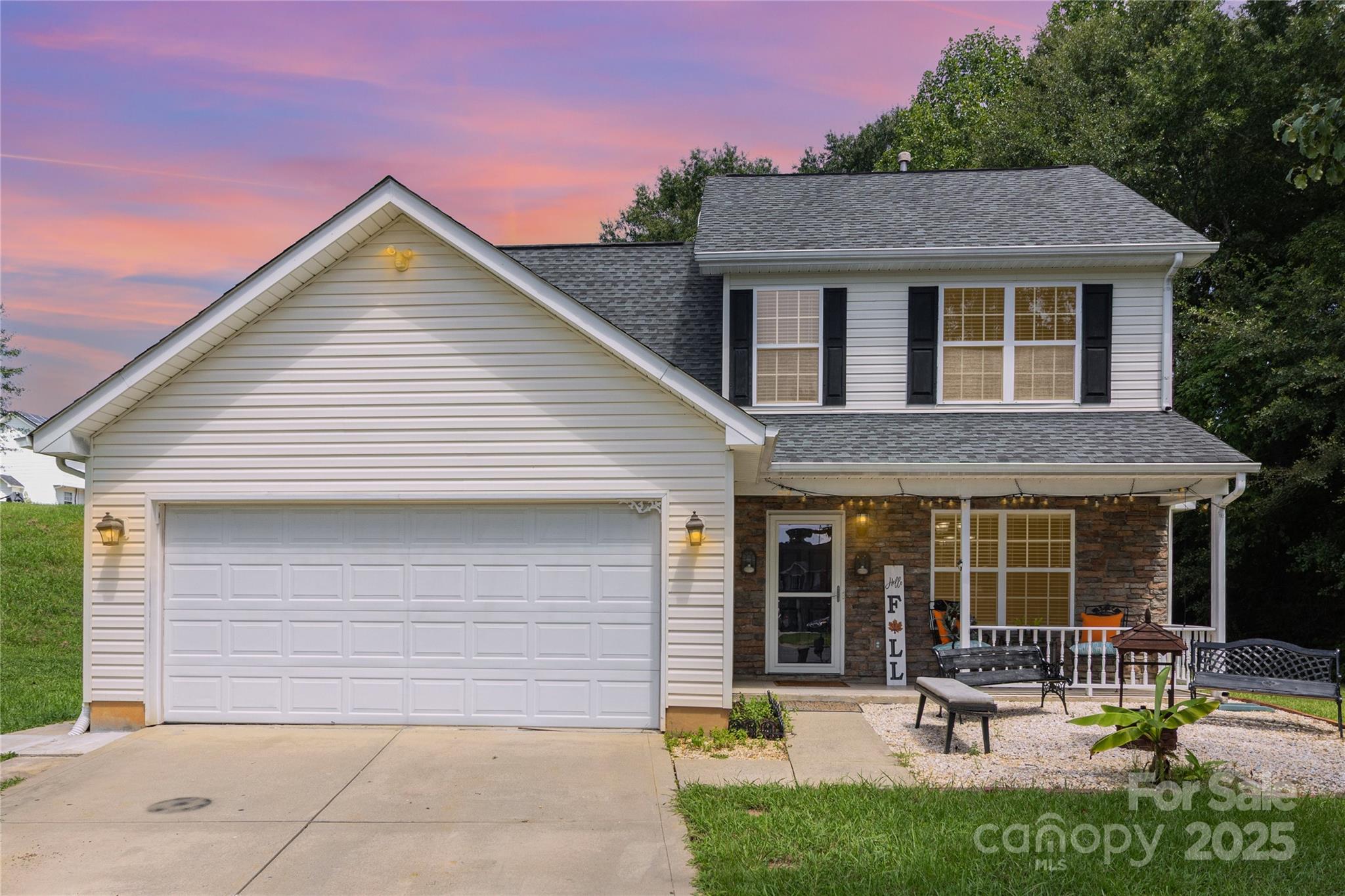 2600 Stagbuck Drive Property Photo 6