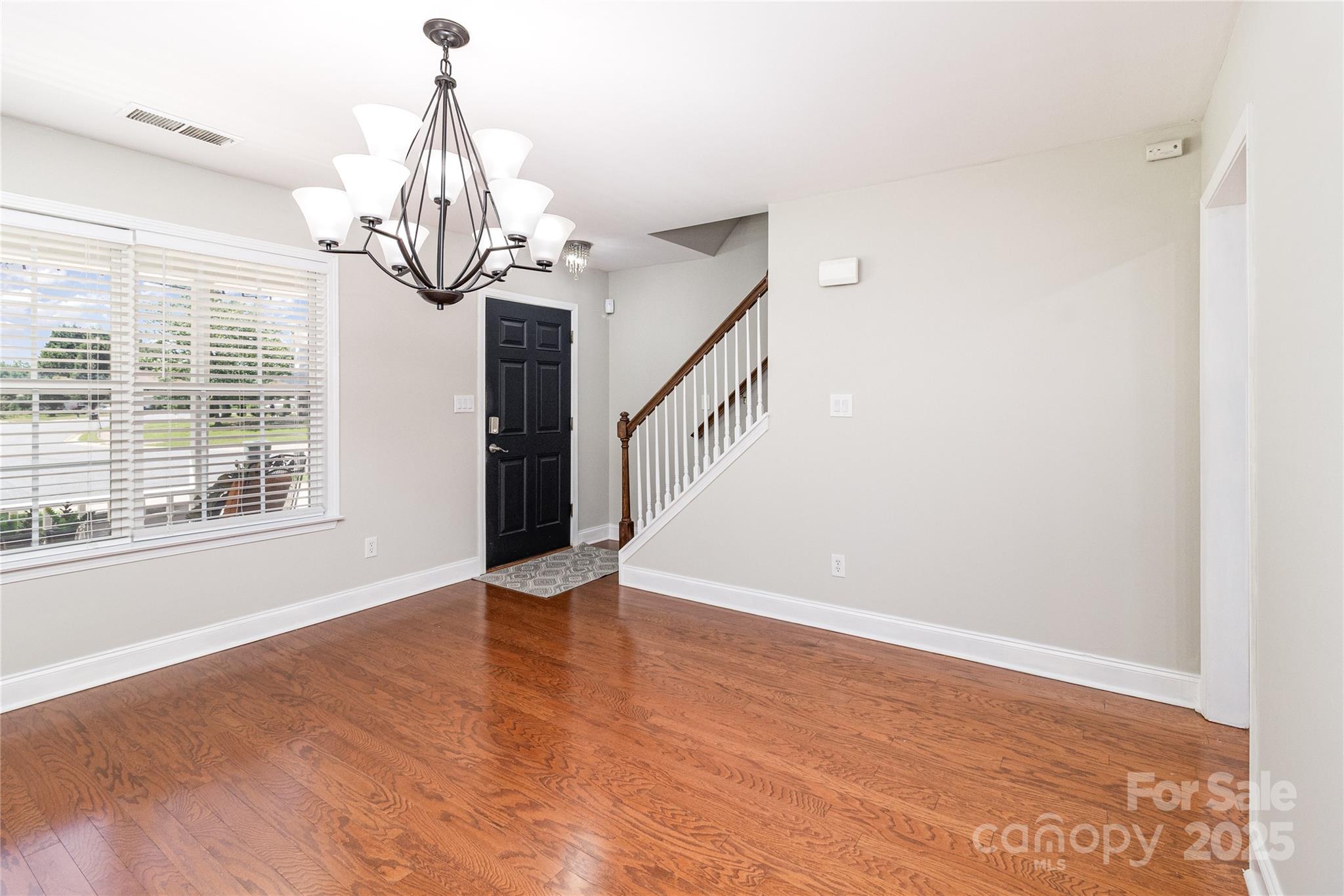 2600 Stagbuck Drive Property Photo 9