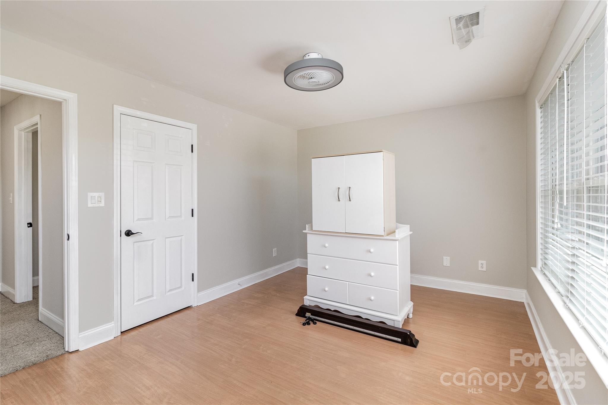 2600 Stagbuck Drive Property Photo 26