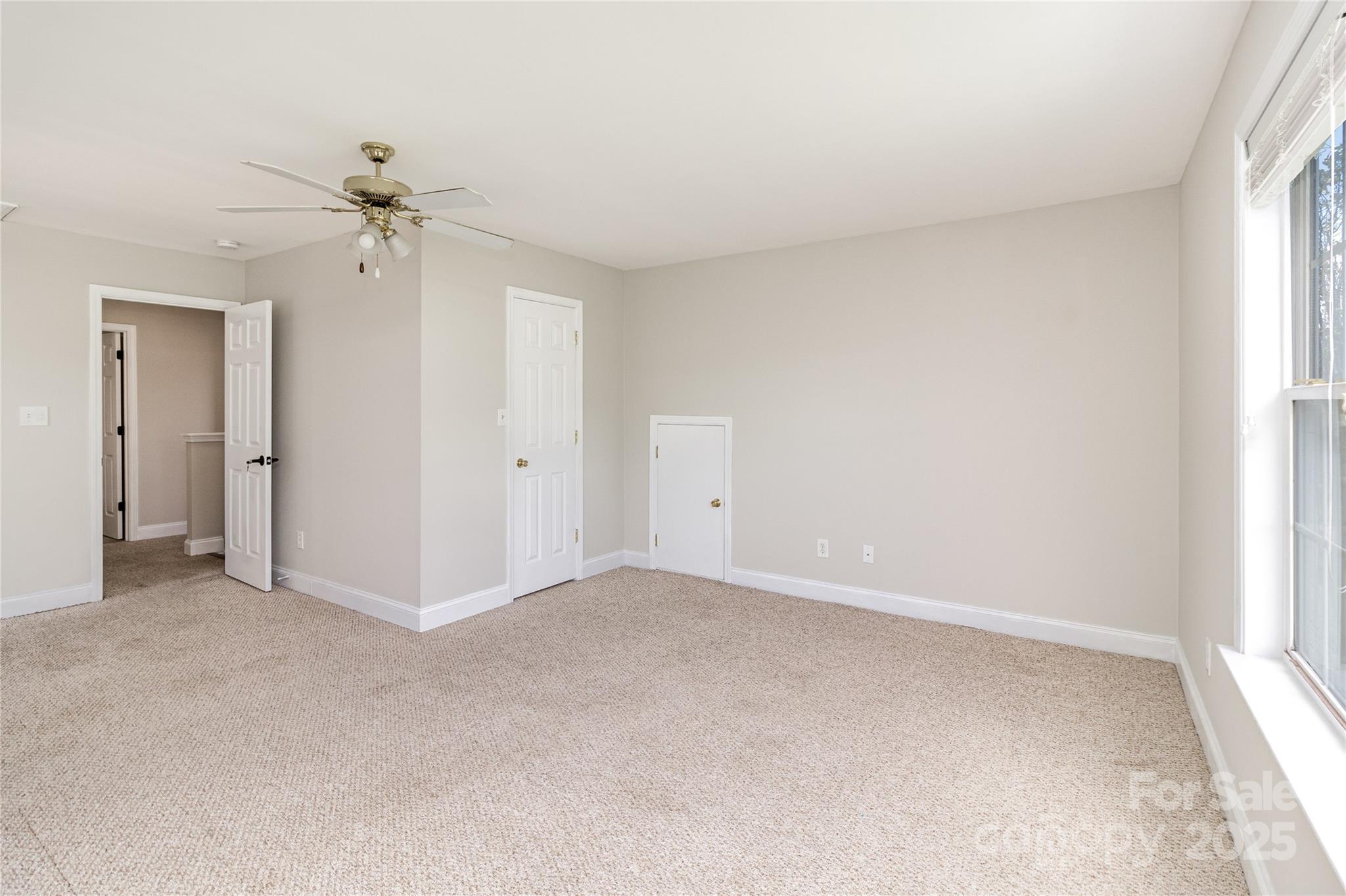 2600 Stagbuck Drive Property Photo 27