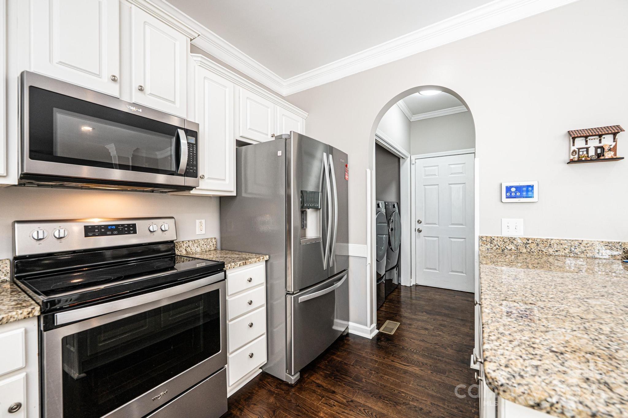 4963 Old River Drive Property Photo 8