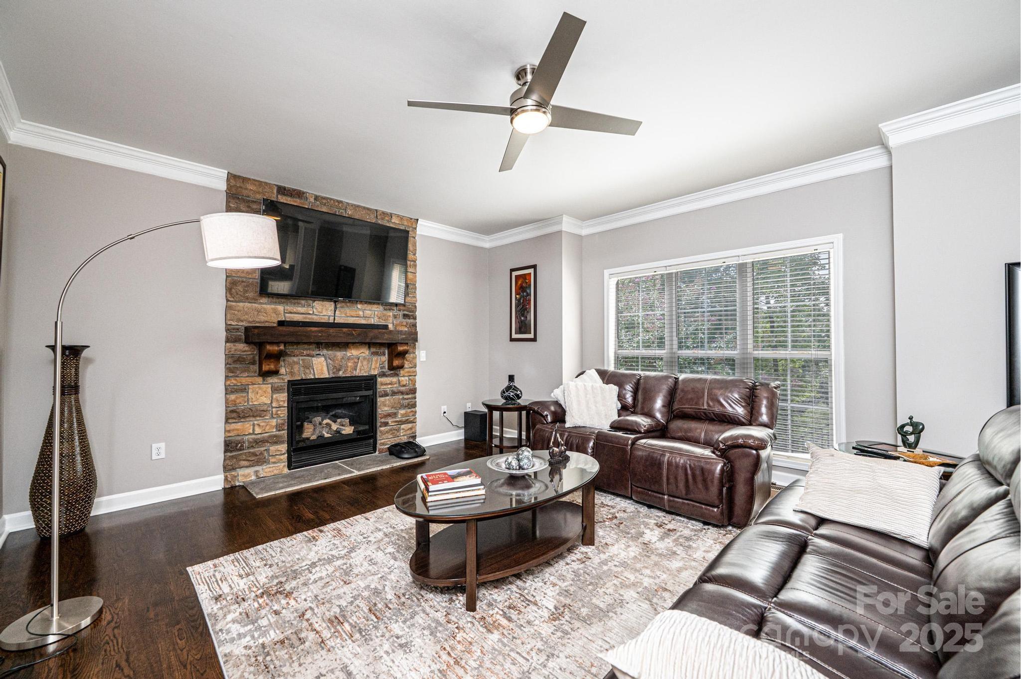 4963 Old River Drive Property Photo 15