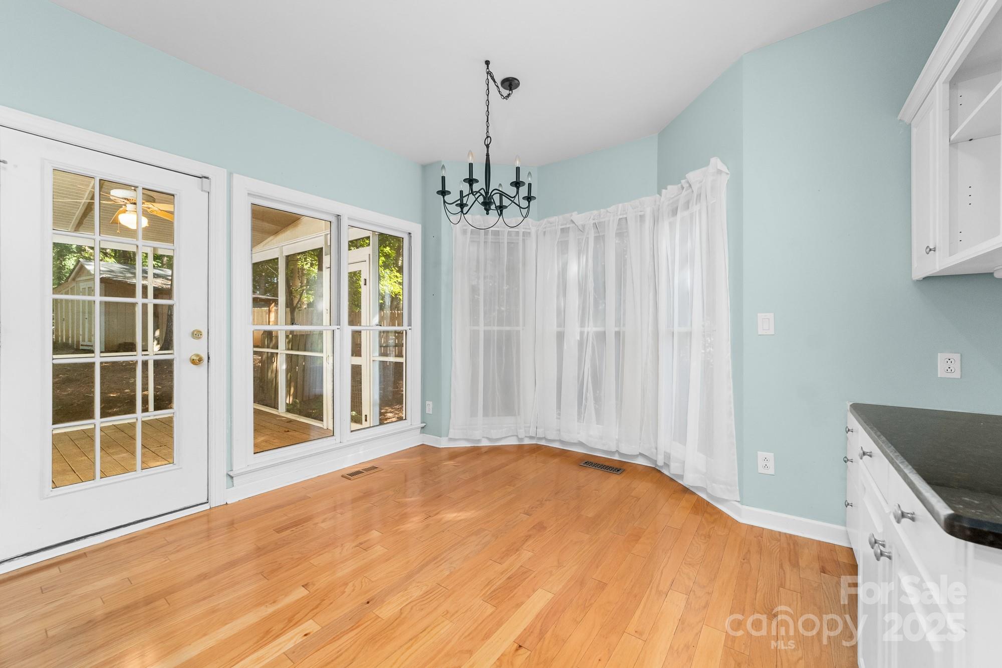 12707 Willow Grove Way Property Photo 15