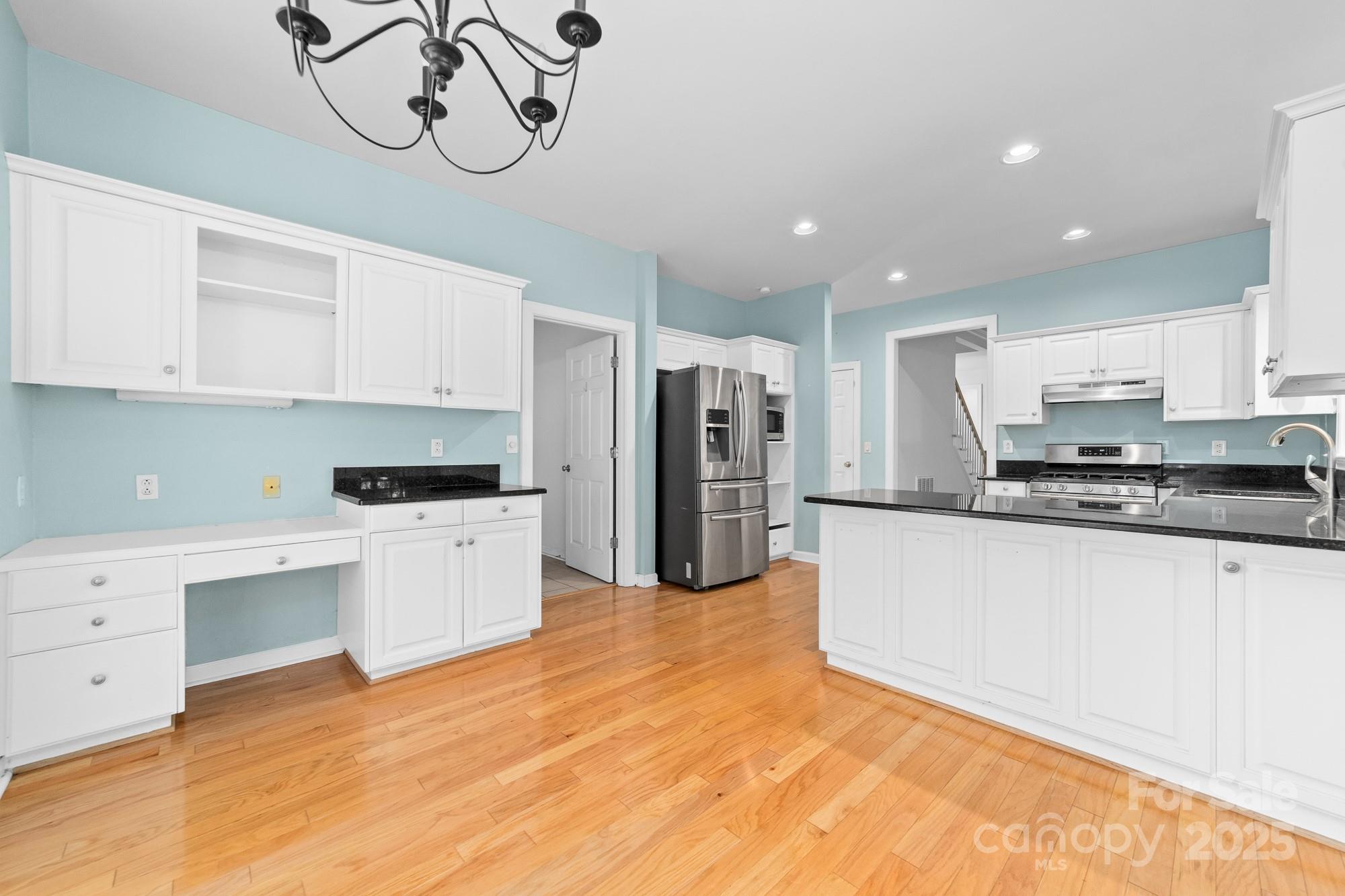 12707 Willow Grove Way Property Photo 16