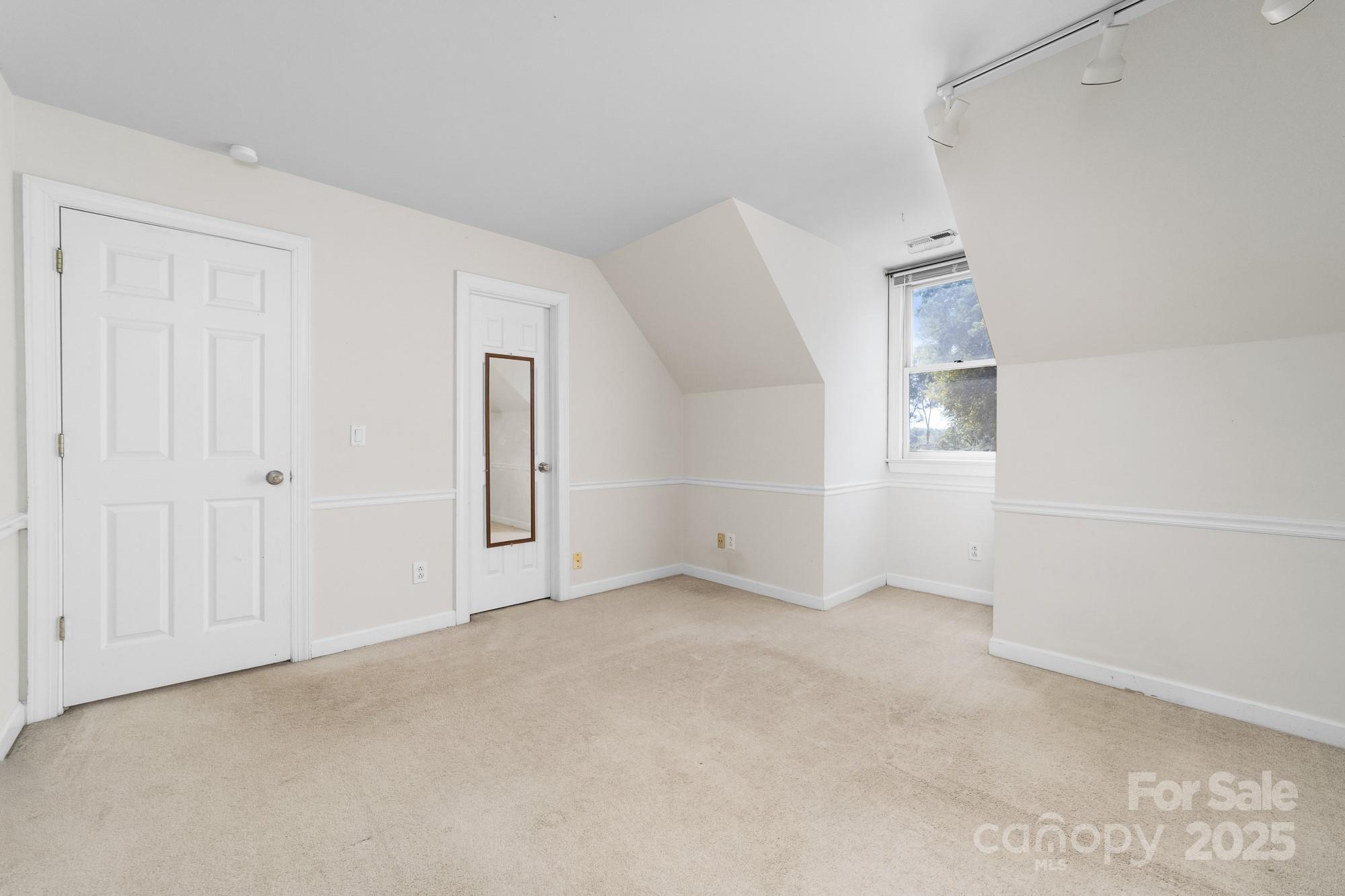 12707 Willow Grove Way Property Photo 28