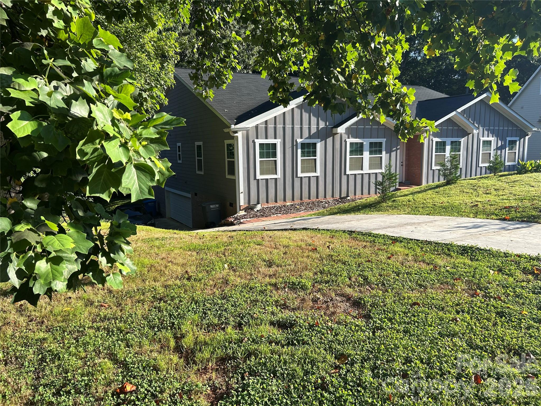 4054 Belle Meade Circle Property Photo 2