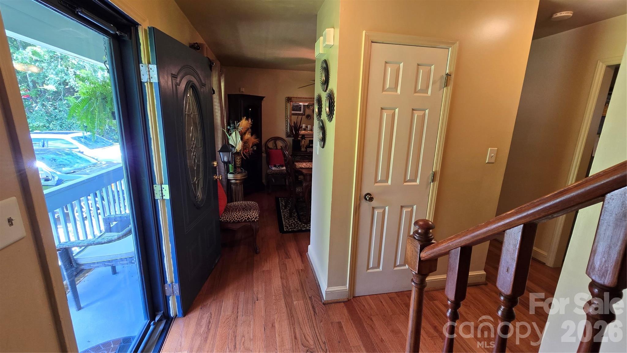 2715 Shandon Road Property Photo 3