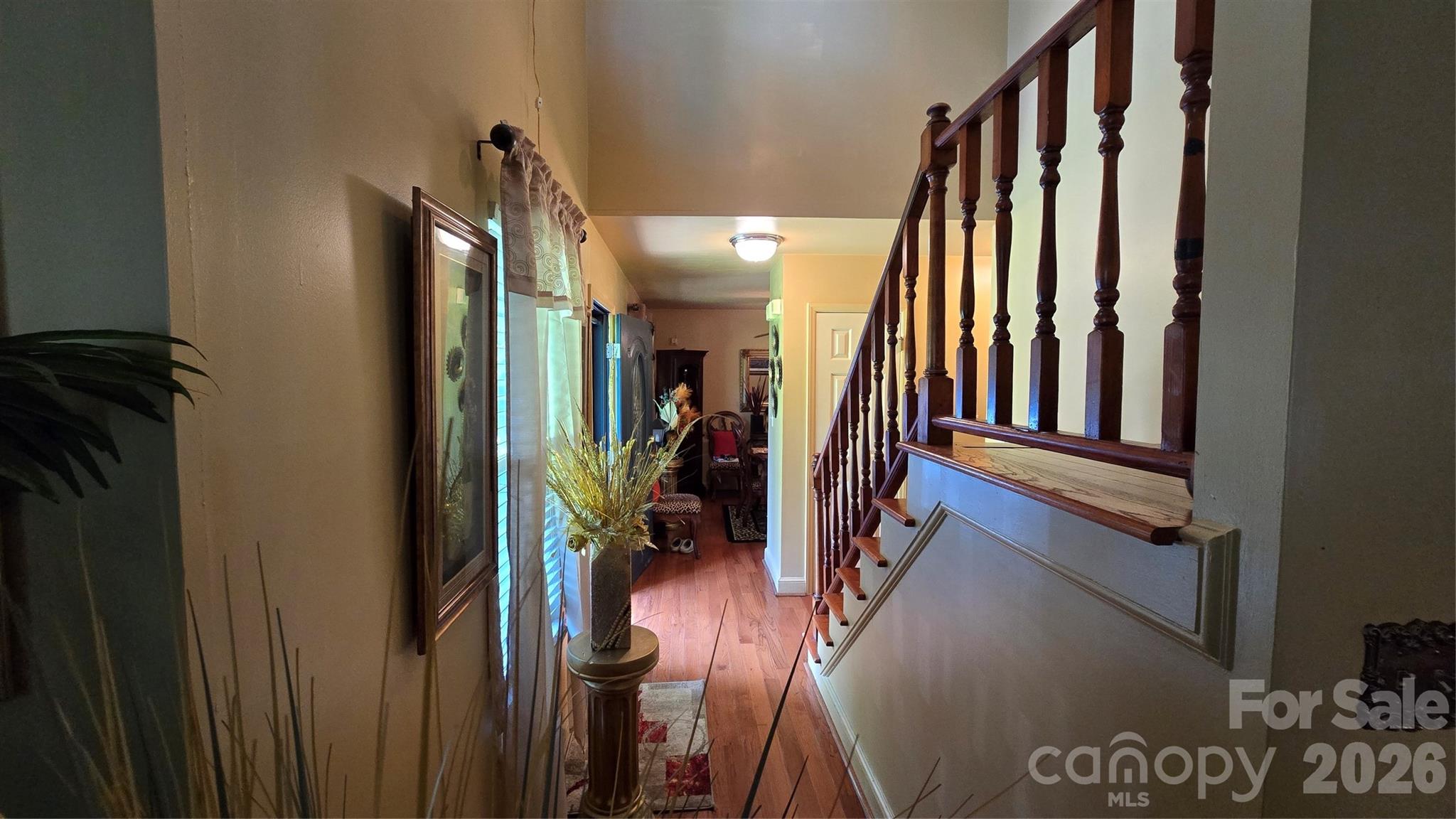 2715 Shandon Road Property Photo 5