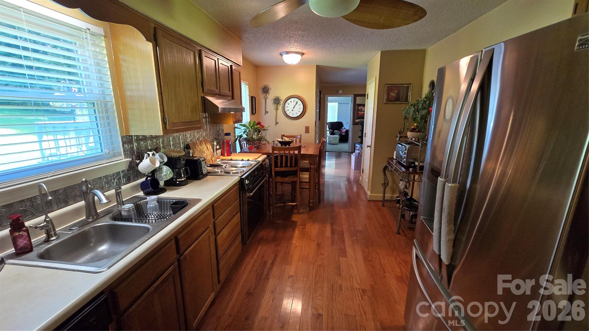 2715 Shandon Road Property Photo 14
