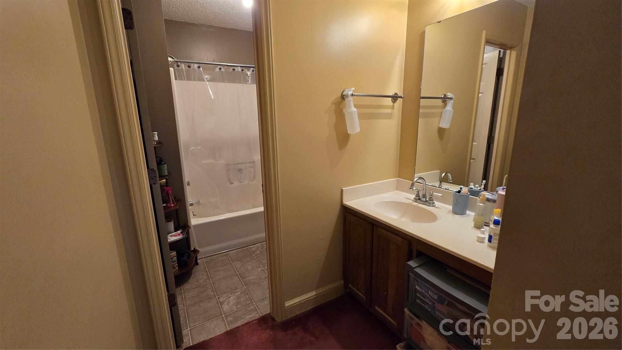 2715 Shandon Road Property Photo 26