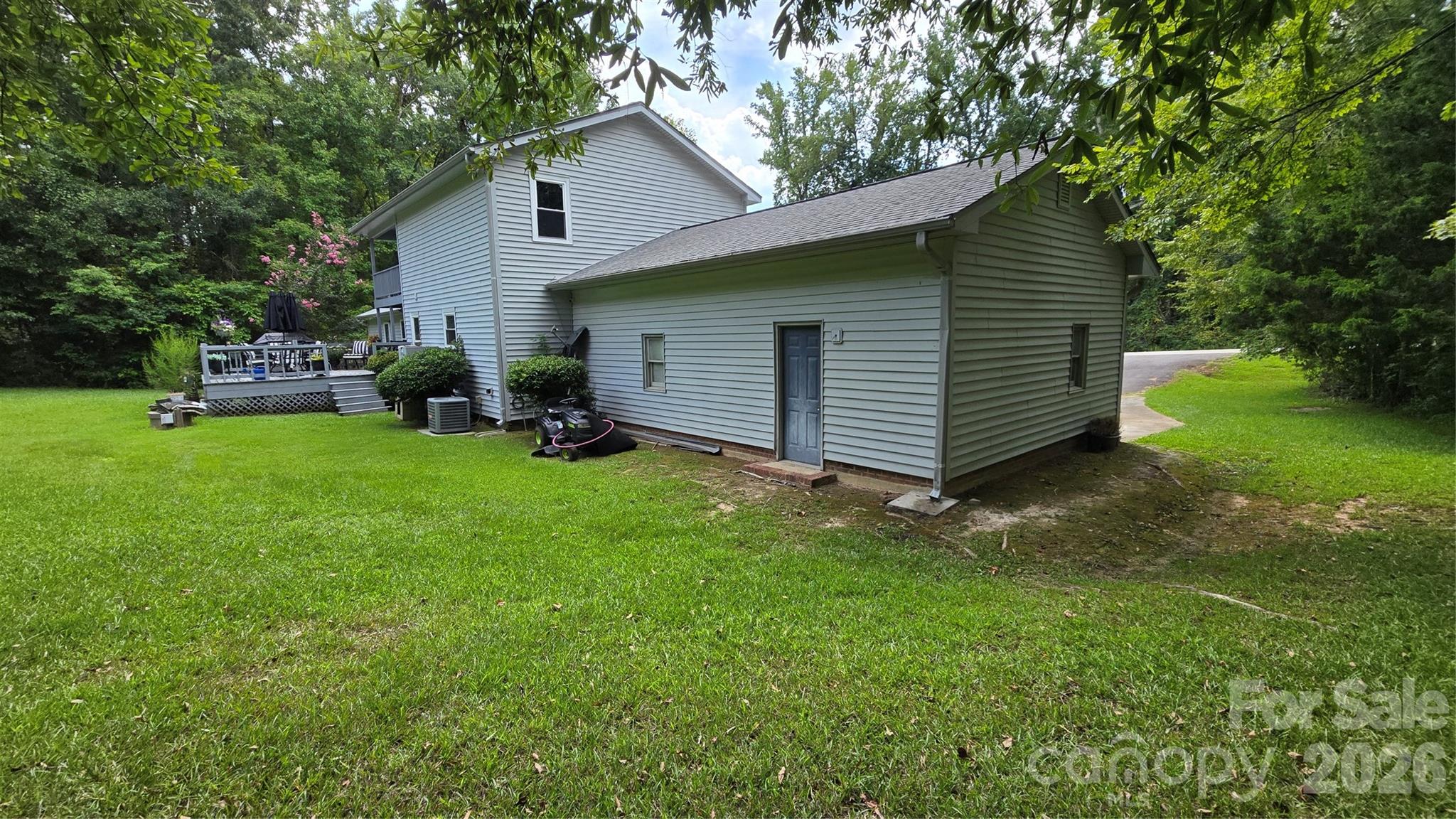 2715 Shandon Road Property Photo 43