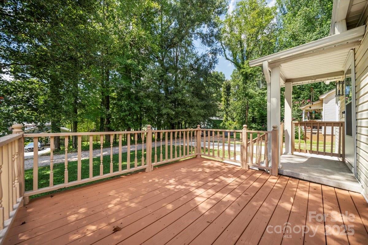 103 Crescent Street Property Photo 3