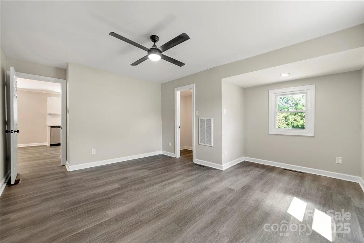 103 Crescent Street Property Photo 12