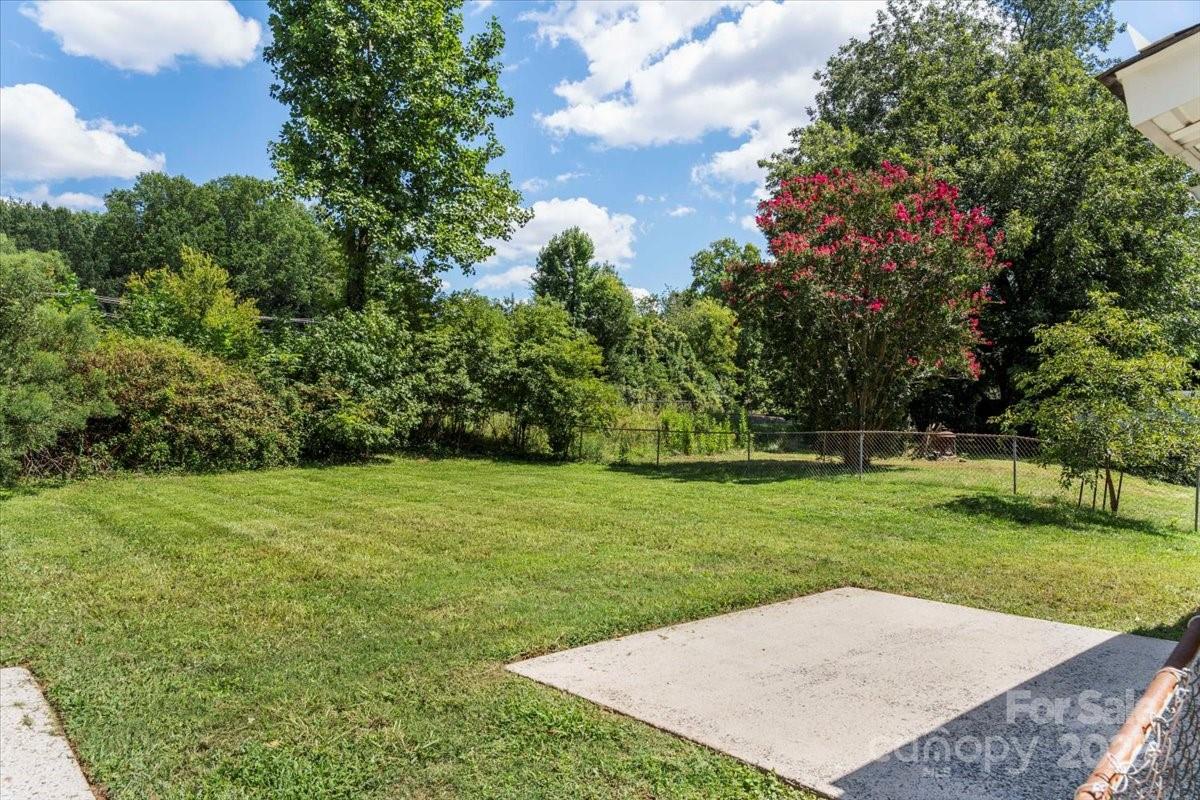 103 Crescent Street Property Photo 21