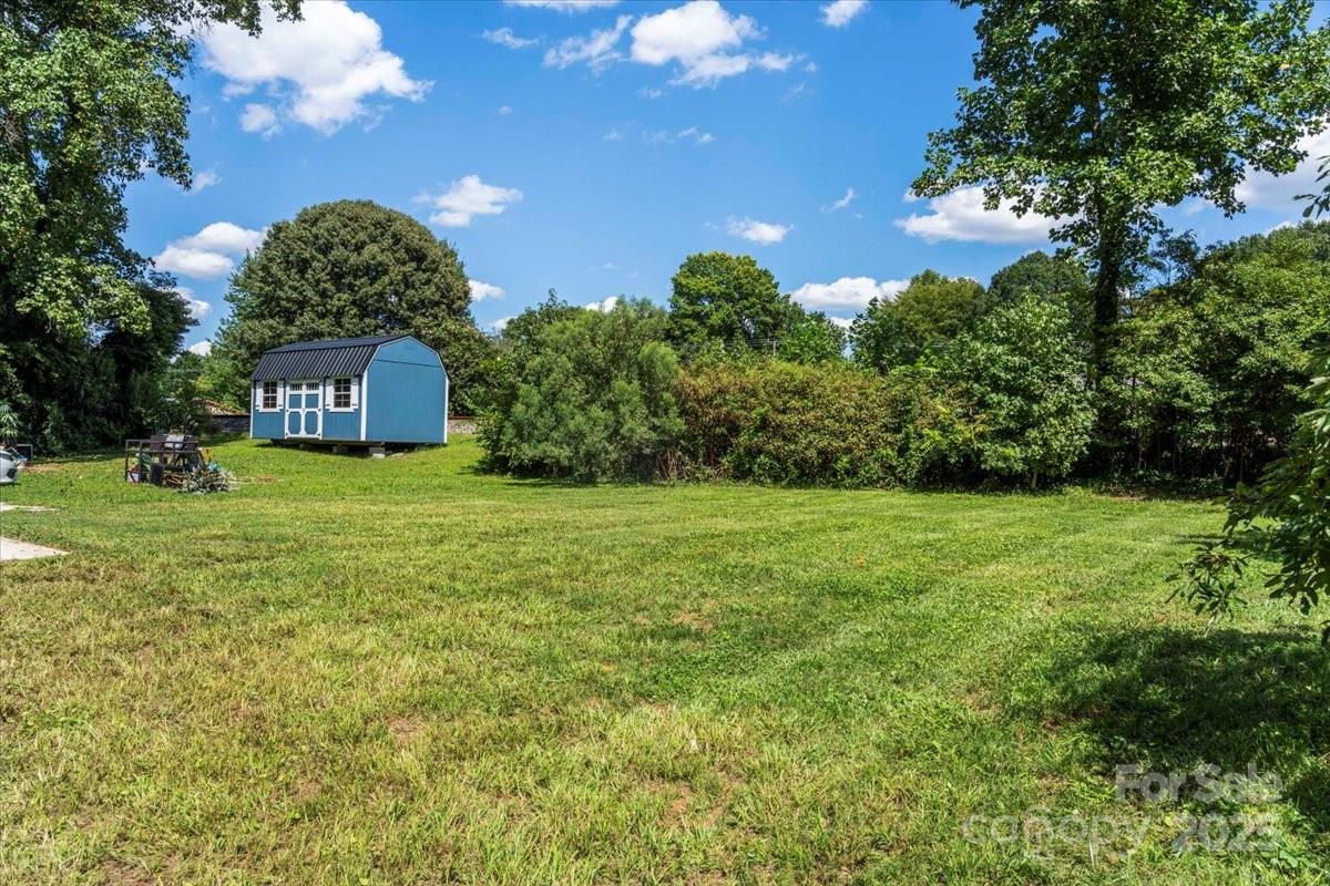 103 Crescent Street Property Photo 23