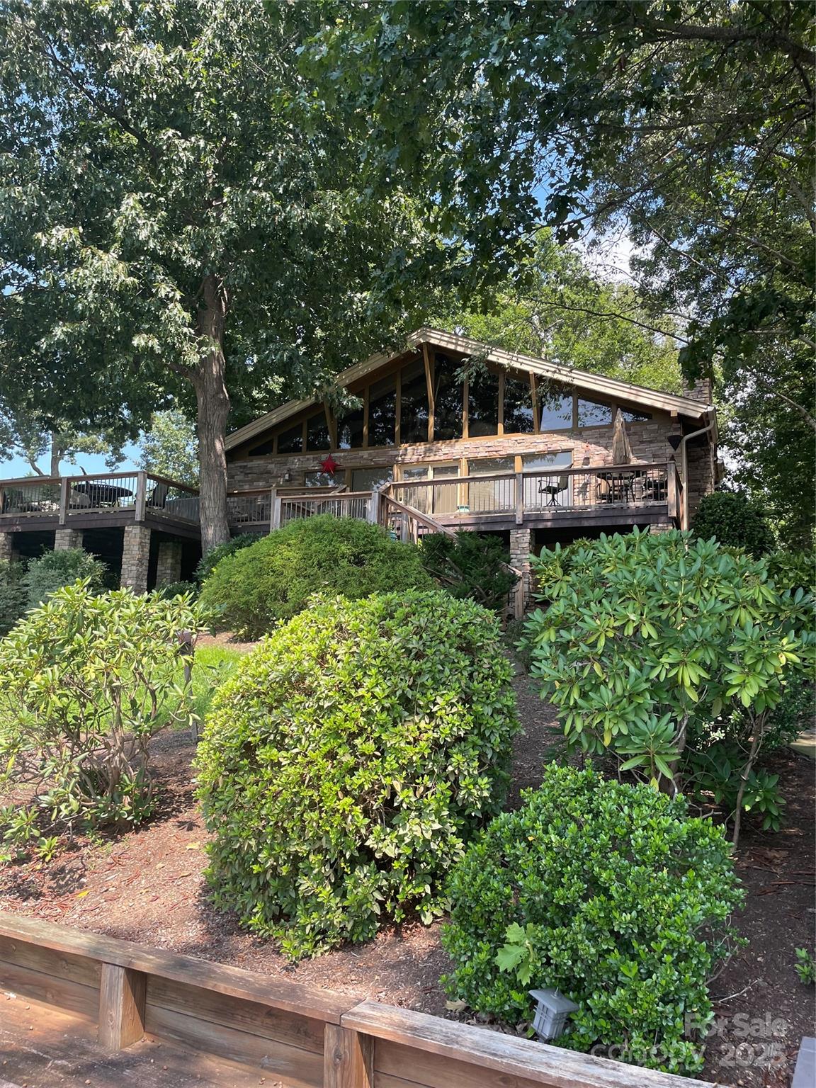 166 Mull Drive Property Photo 1