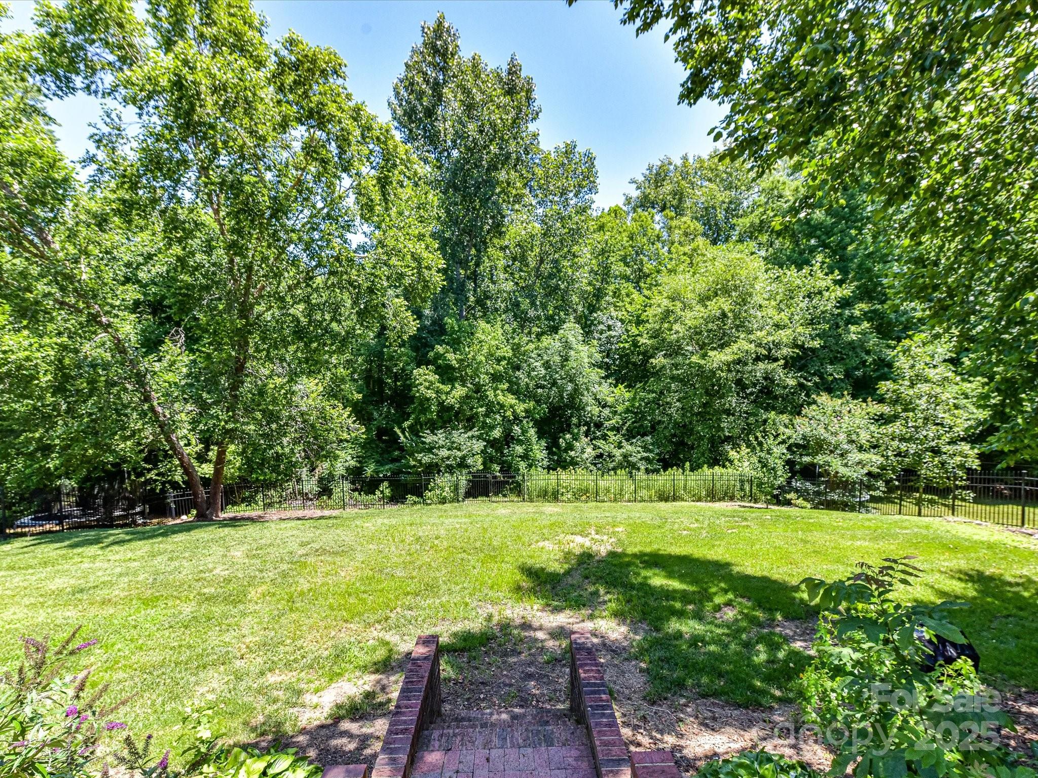 7628 Windsor Forest Place Property Photo 39