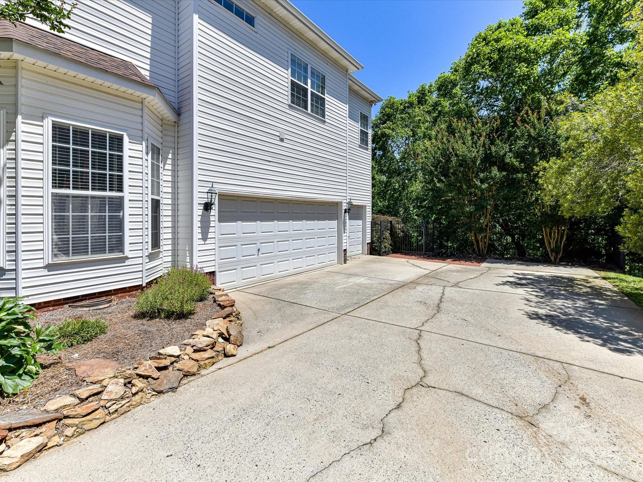 7628 Windsor Forest Place Property Photo 42