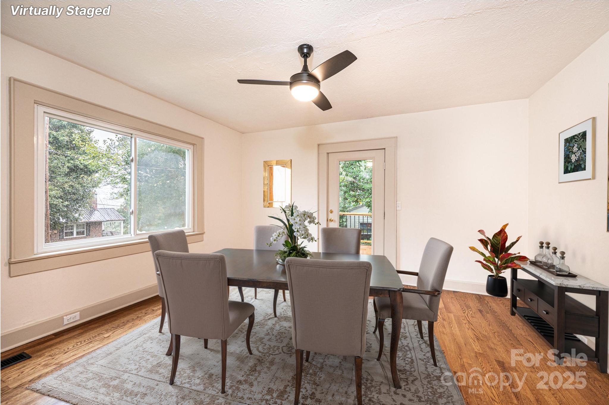 526 Kentwood Street Property Photo 14